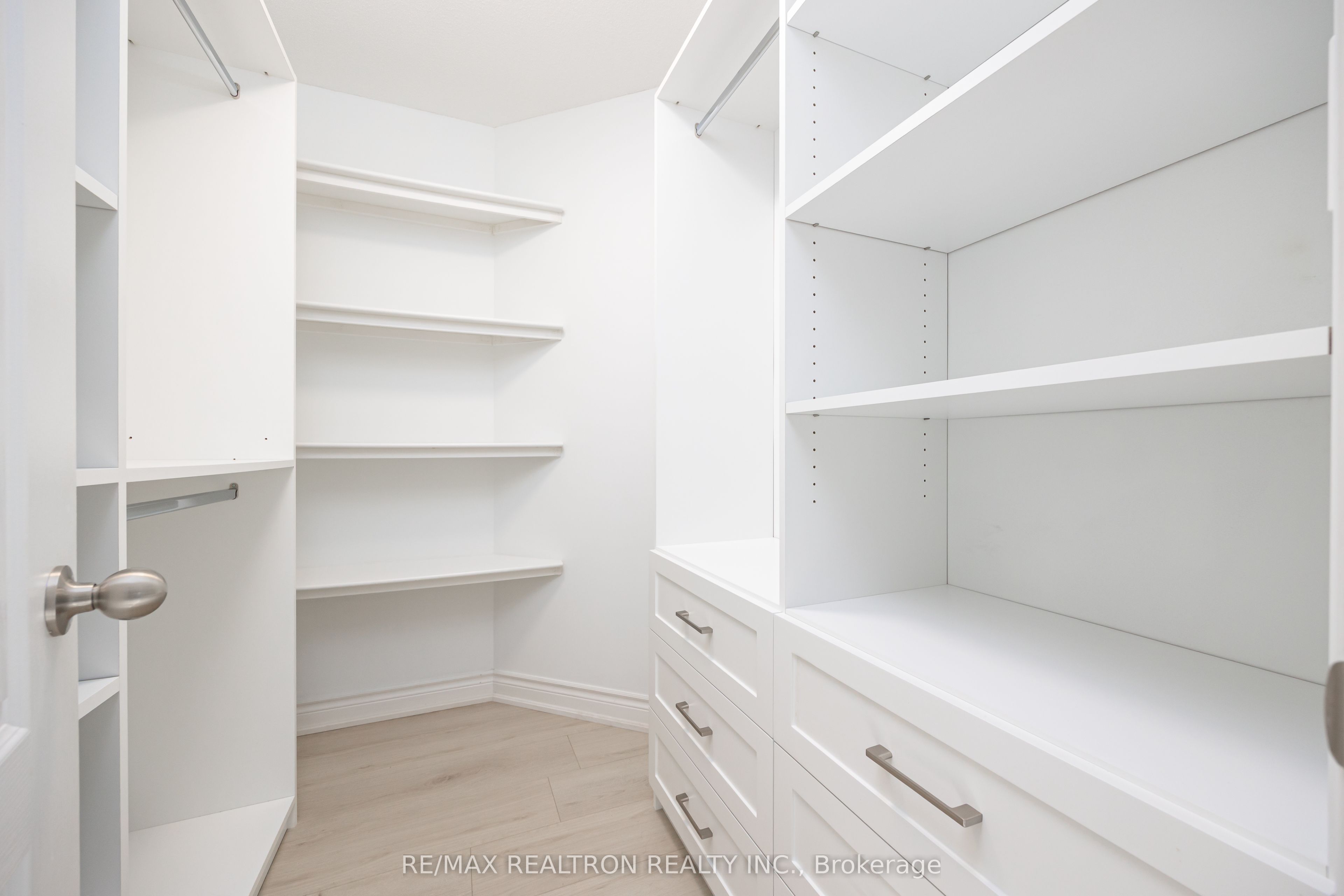 23 Beverton Crescent Property Photo 22