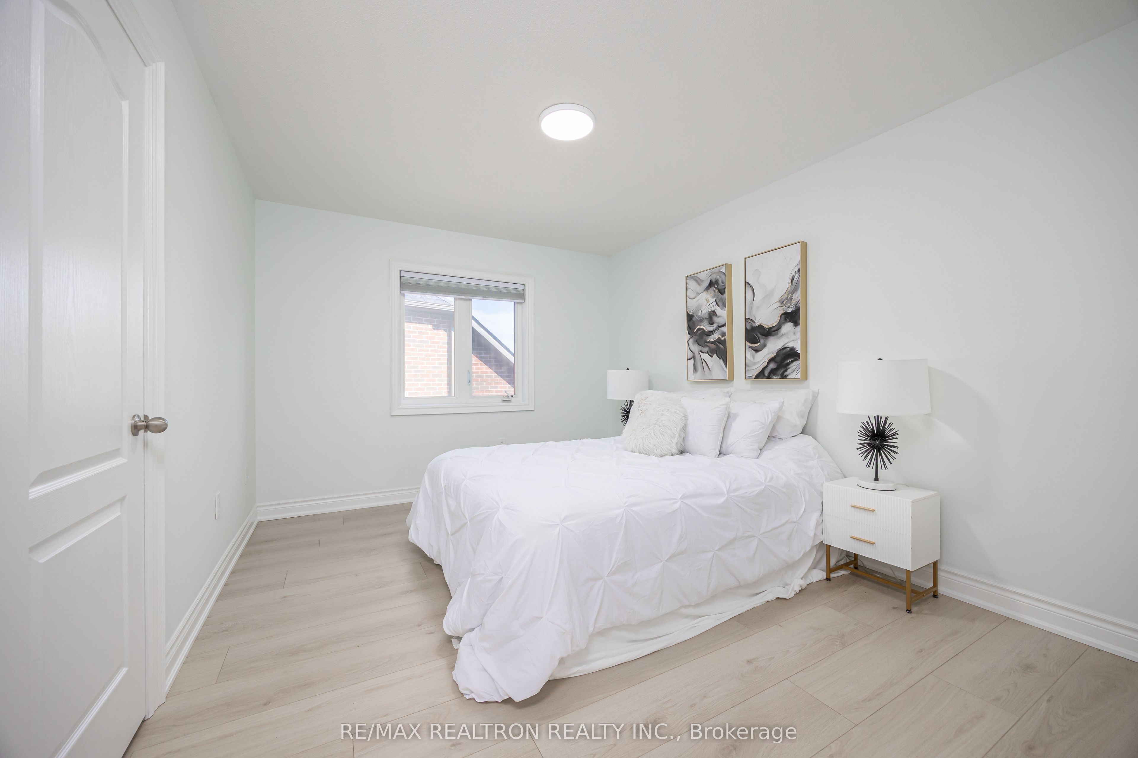 23 Beverton Crescent Property Photo 28