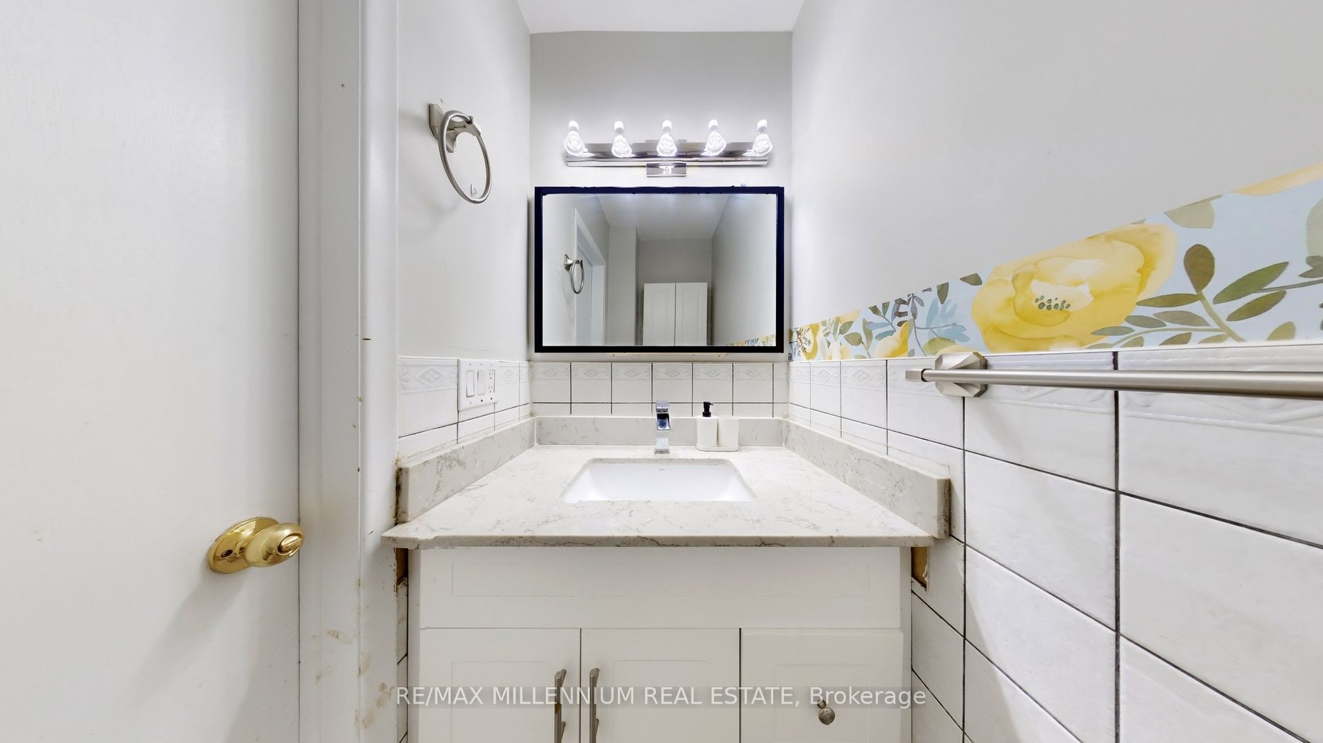 80 Rainier Square Upper Property Photo 16