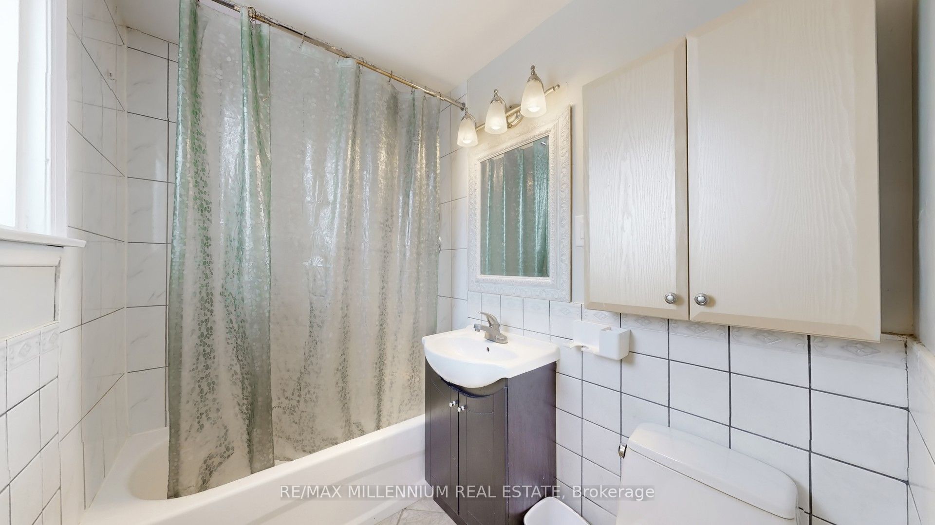 80 Rainier Square Upper Property Photo 25