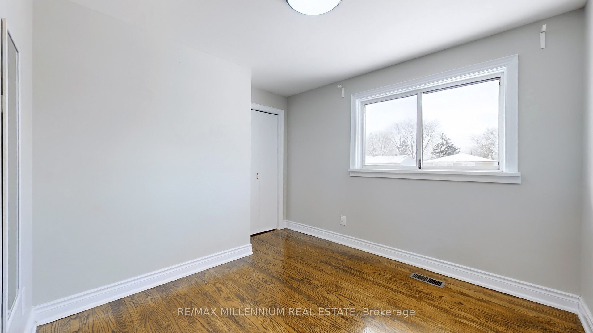 80 Rainier Square Upper Property Photo 30