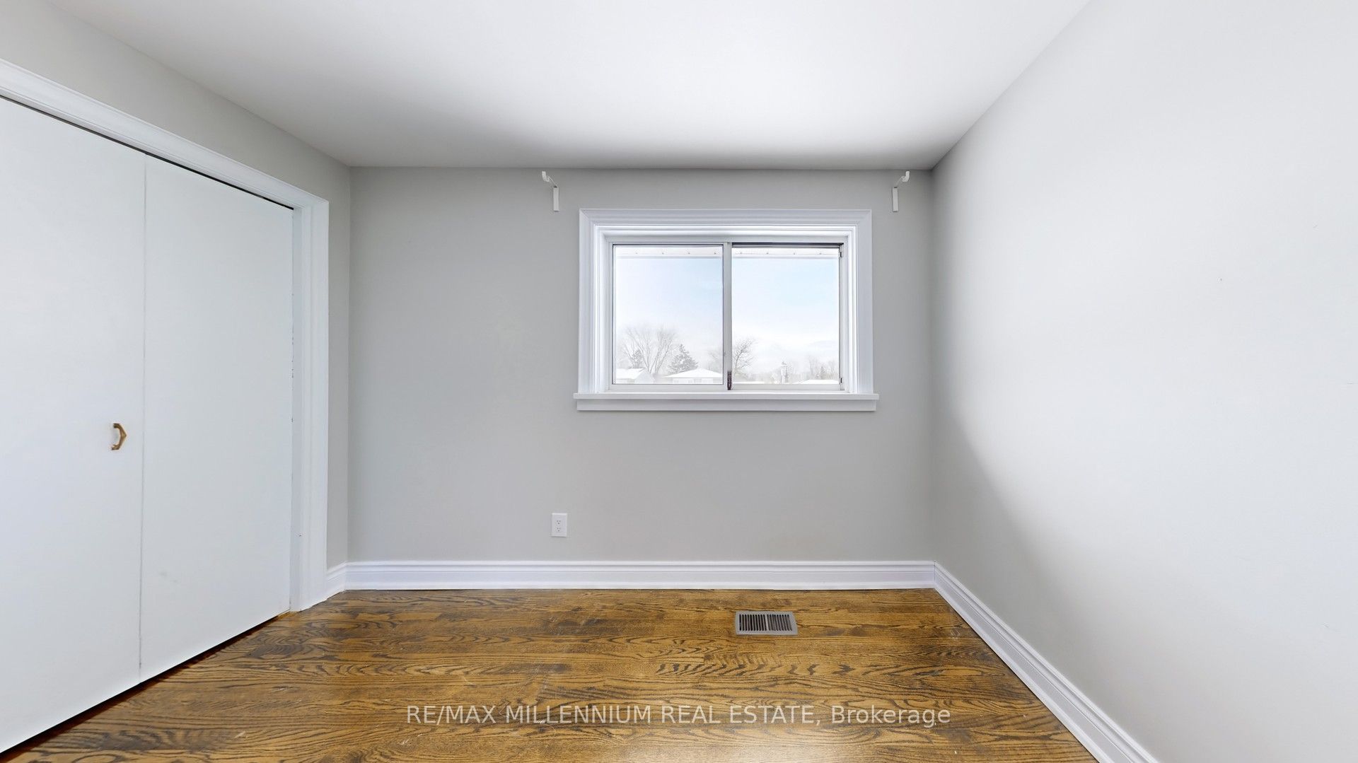 80 Rainier Square Upper Property Photo 31