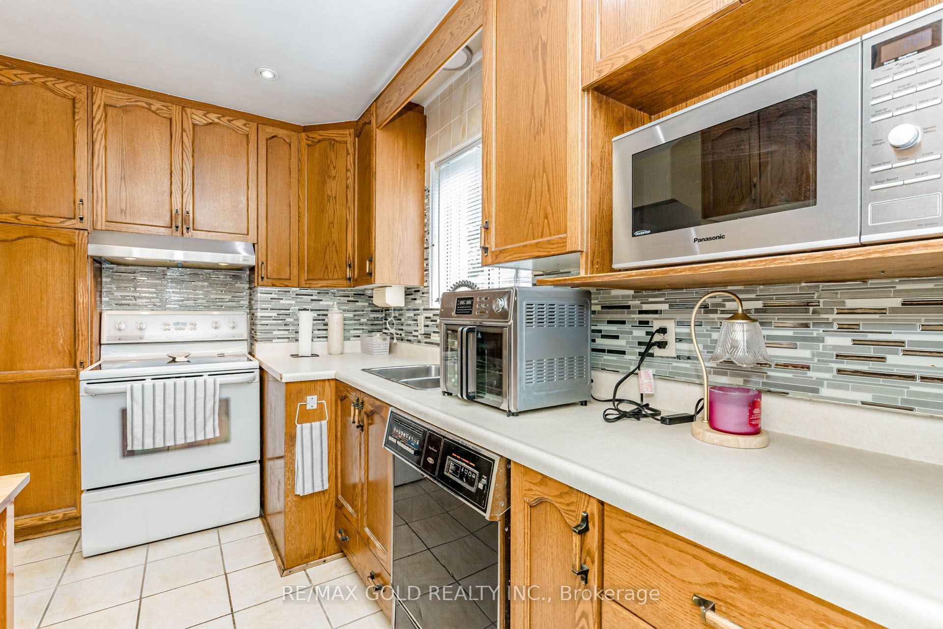 23 Rensburg Drive Property Photo 14
