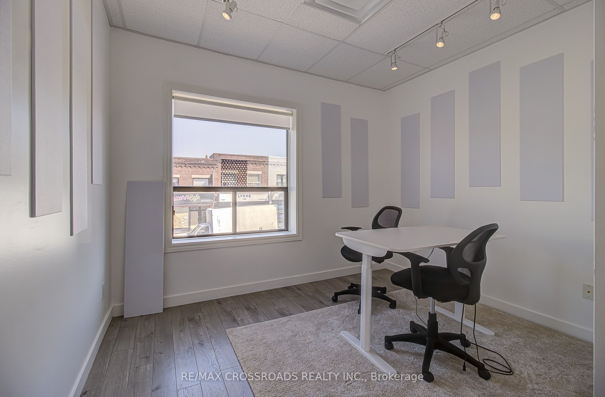 2017 Danforth Avenue 2nd Floor Property Photo 20