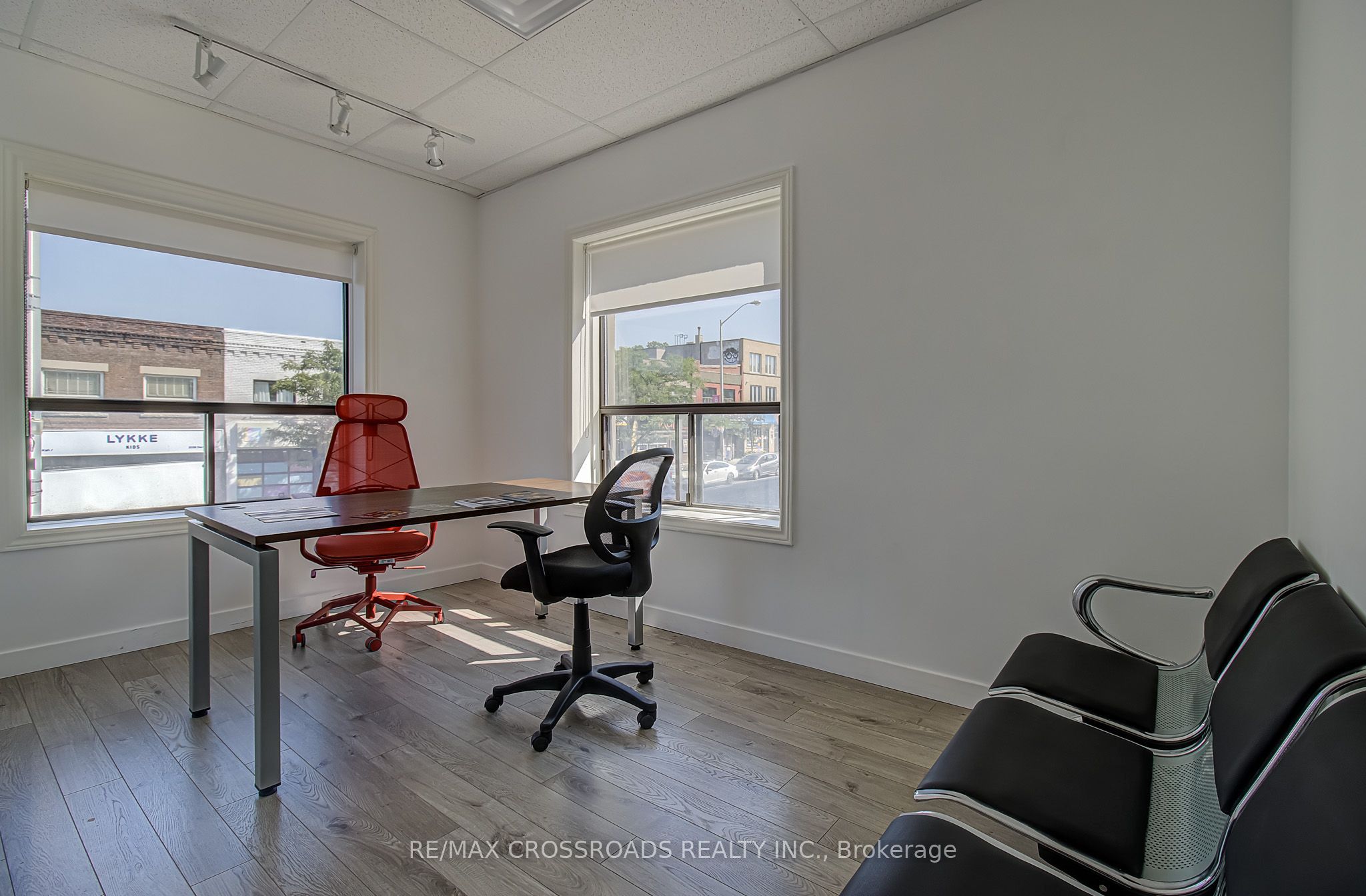 2017 Danforth Avenue 2nd Floor Property Photo 22