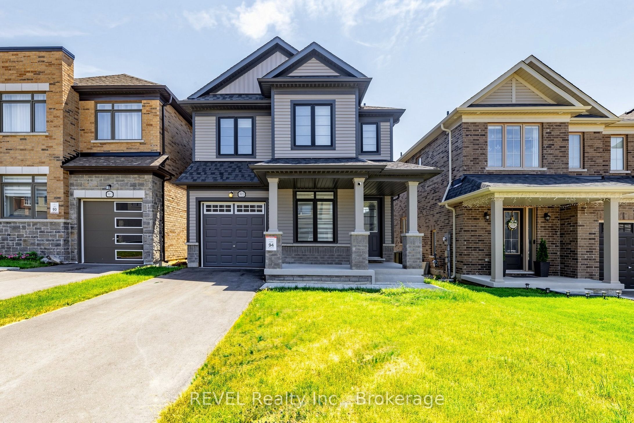 993 Lockie Drive Property Photo 1