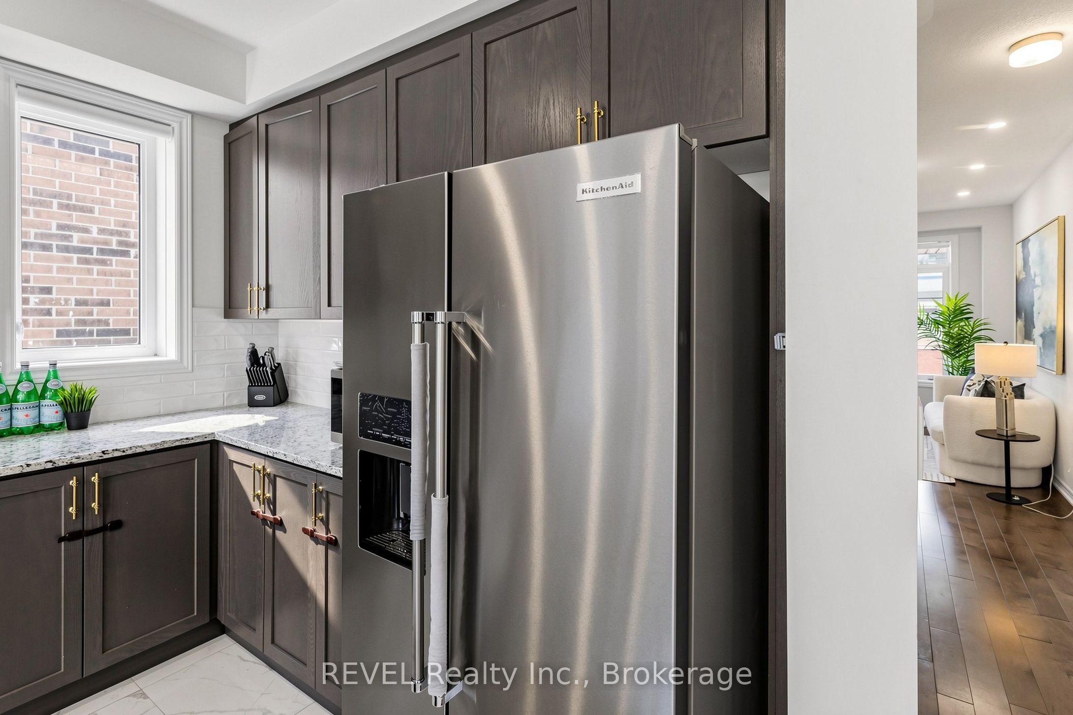 993 Lockie Drive Property Photo 16