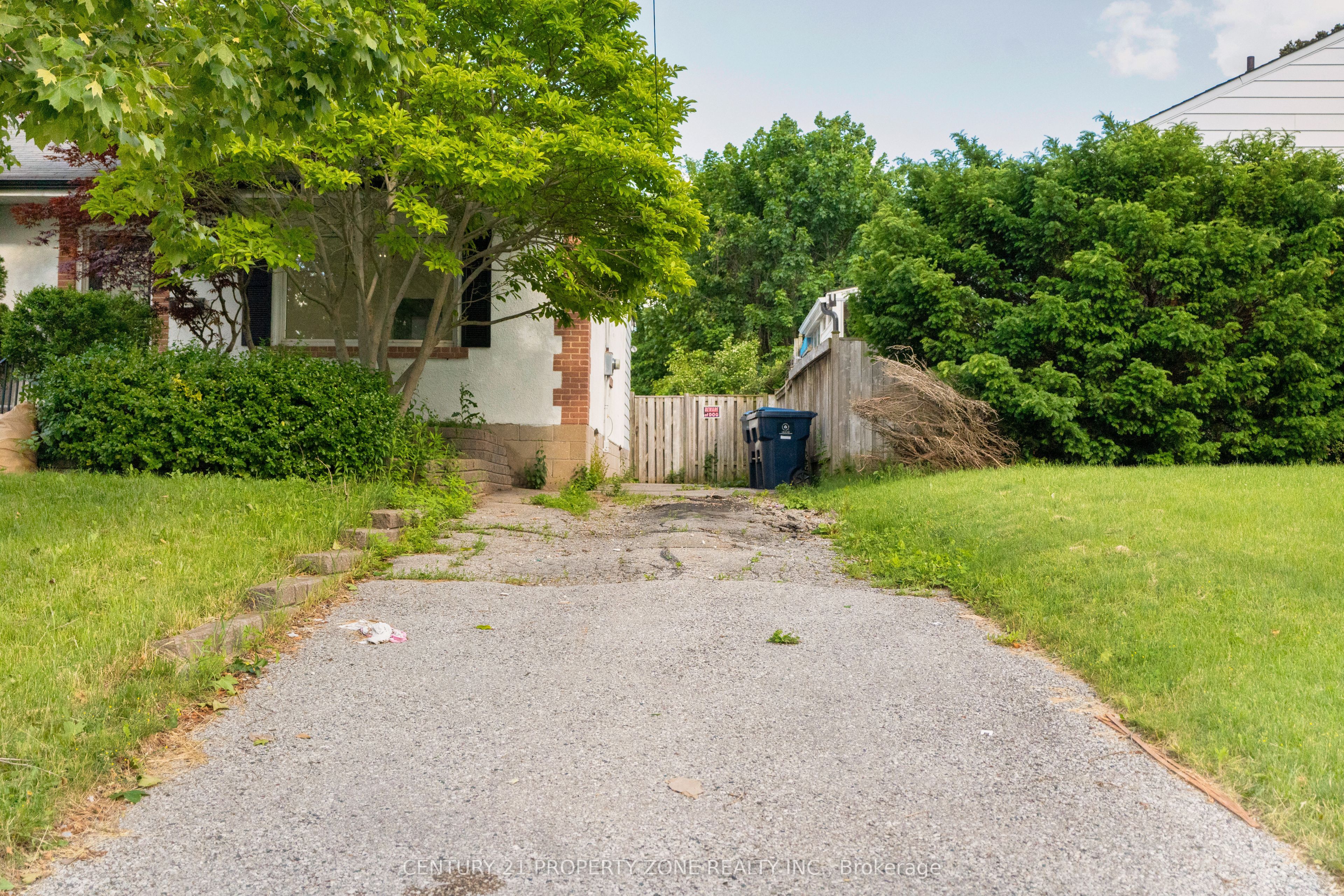37 Adanac Drive Property Photo 3