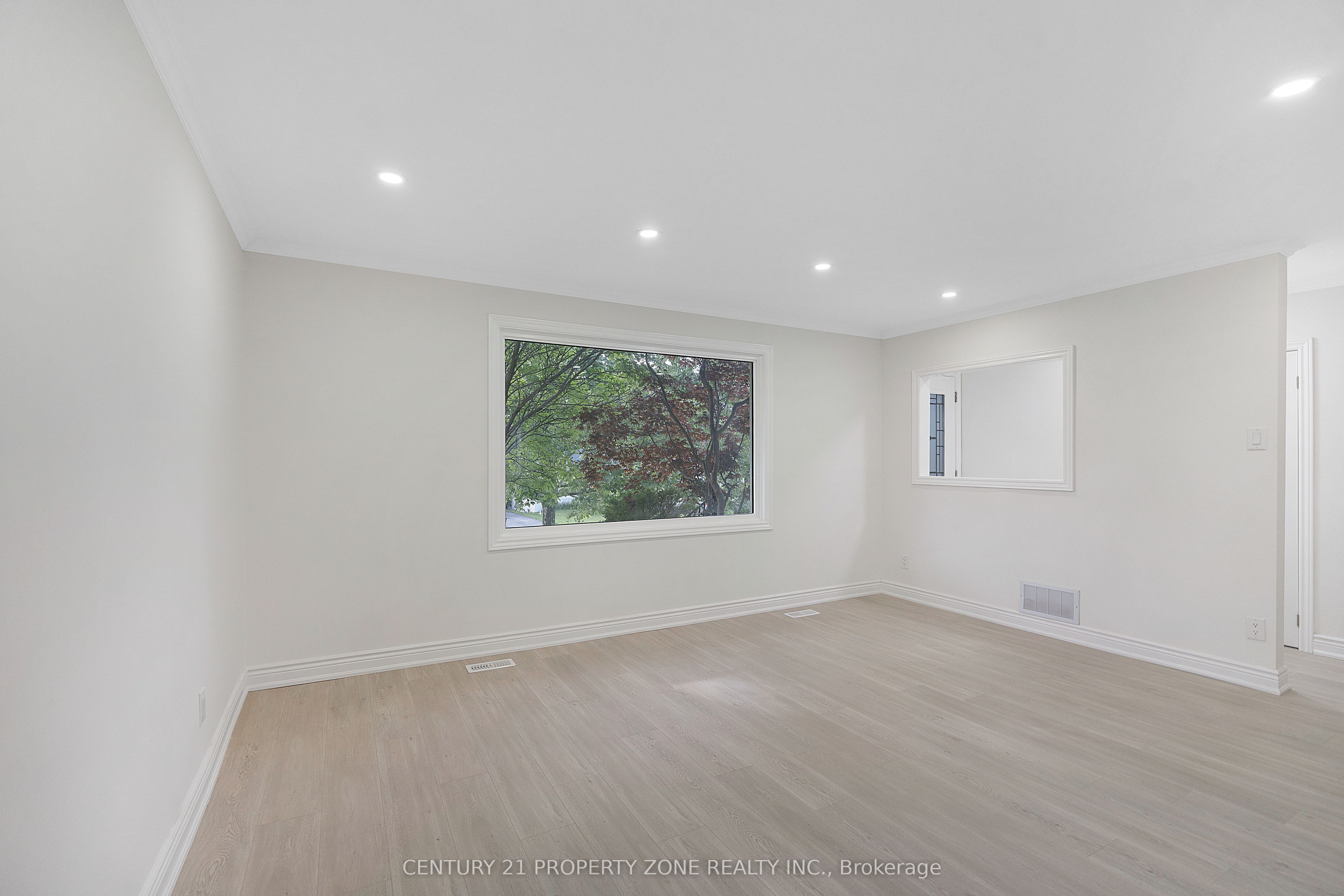 37 Adanac Drive Property Photo 6