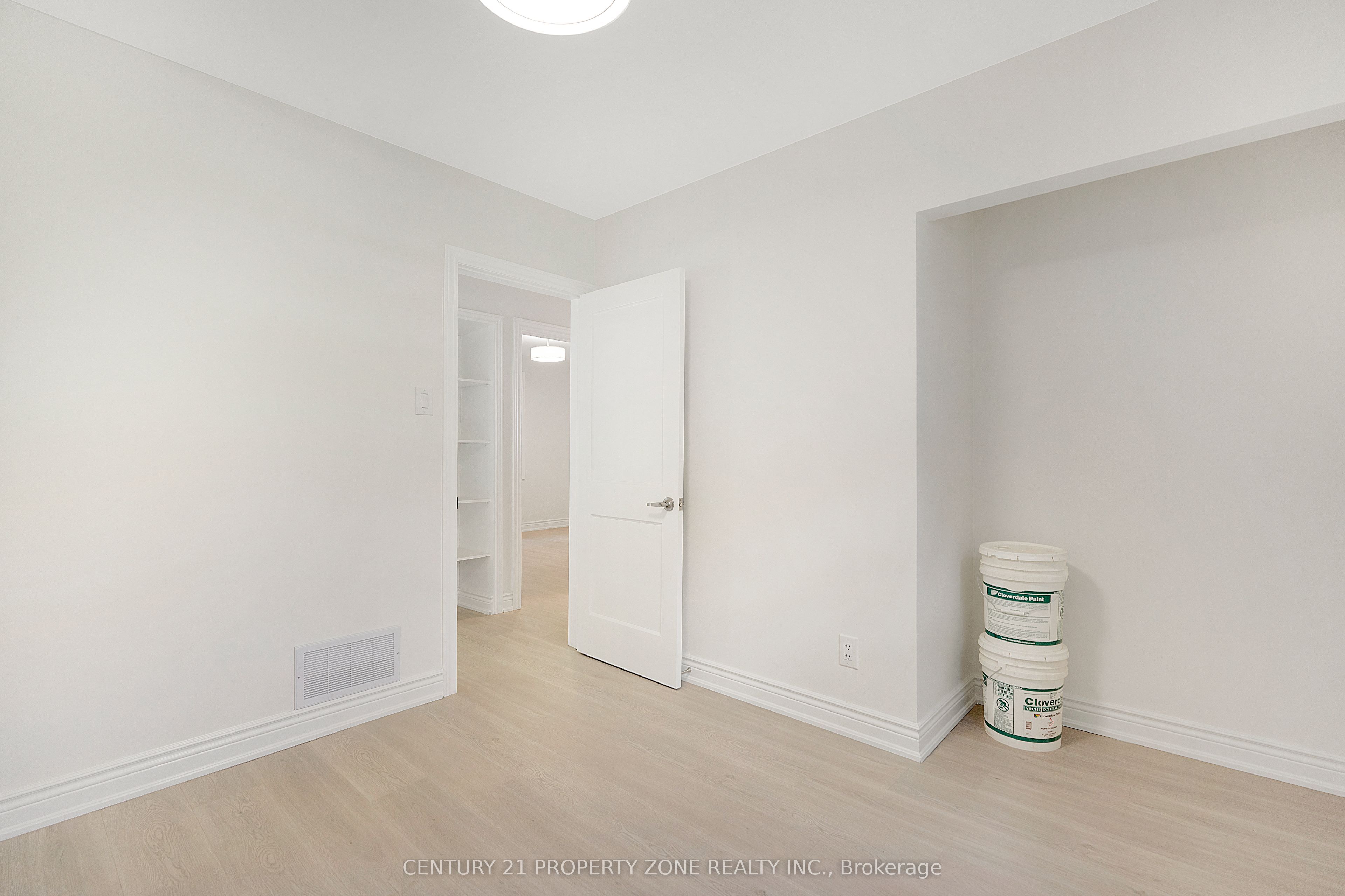 37 Adanac Drive Property Photo 10
