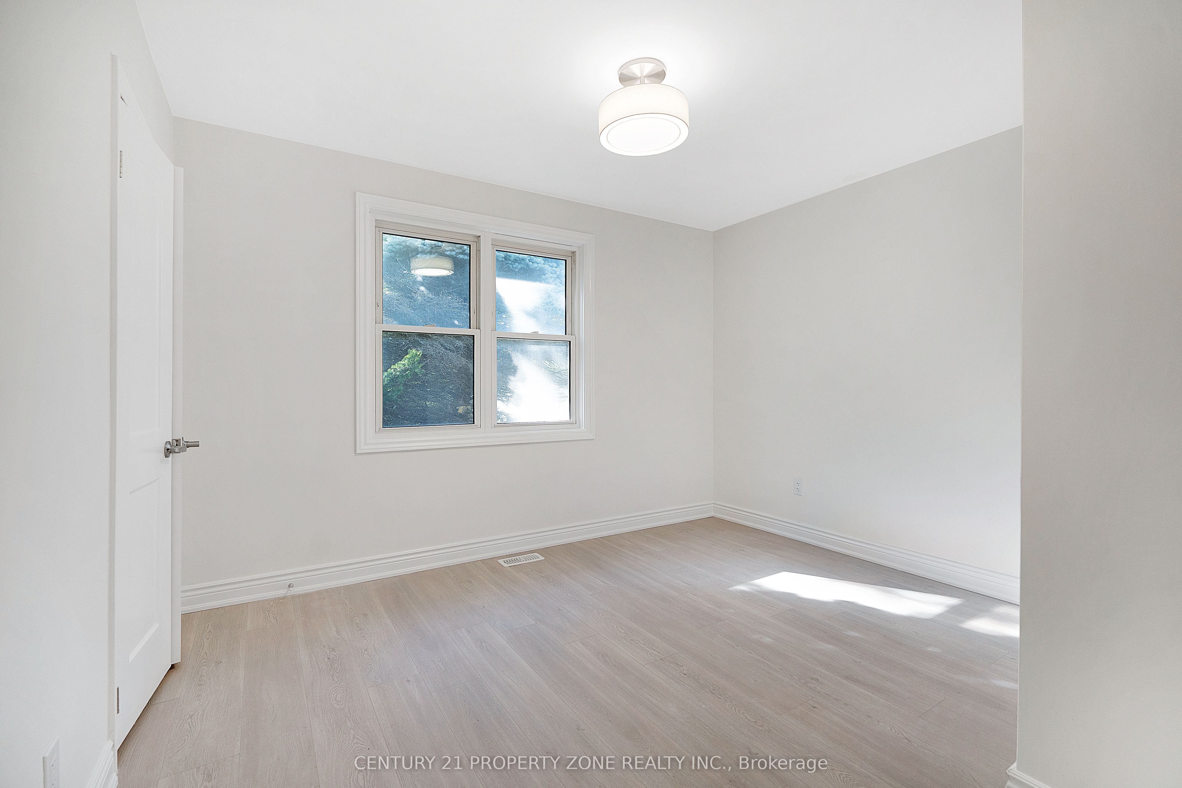 37 Adanac Drive Property Photo 11