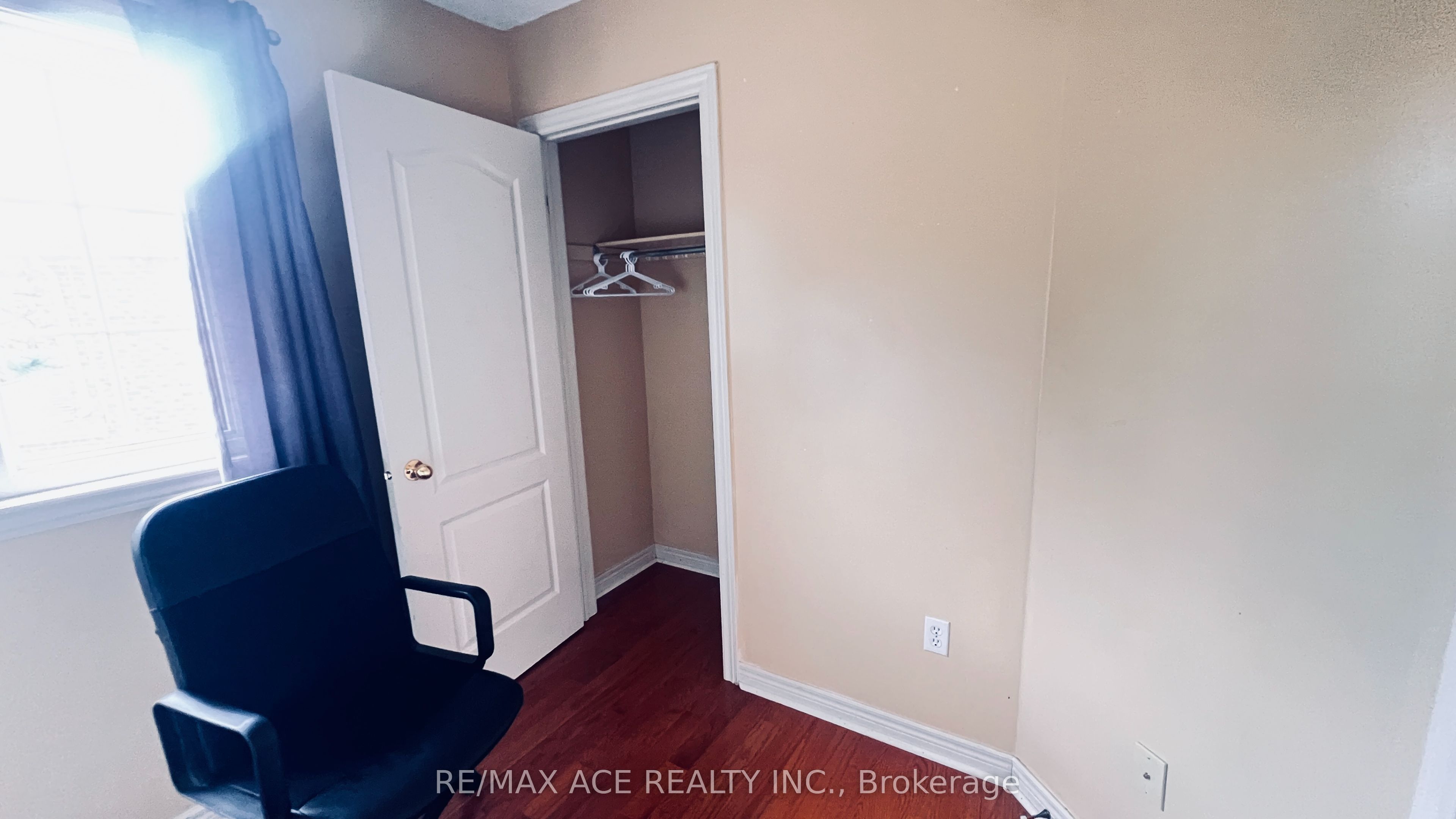 74 Mourning Dove Crescent Property Photo 11
