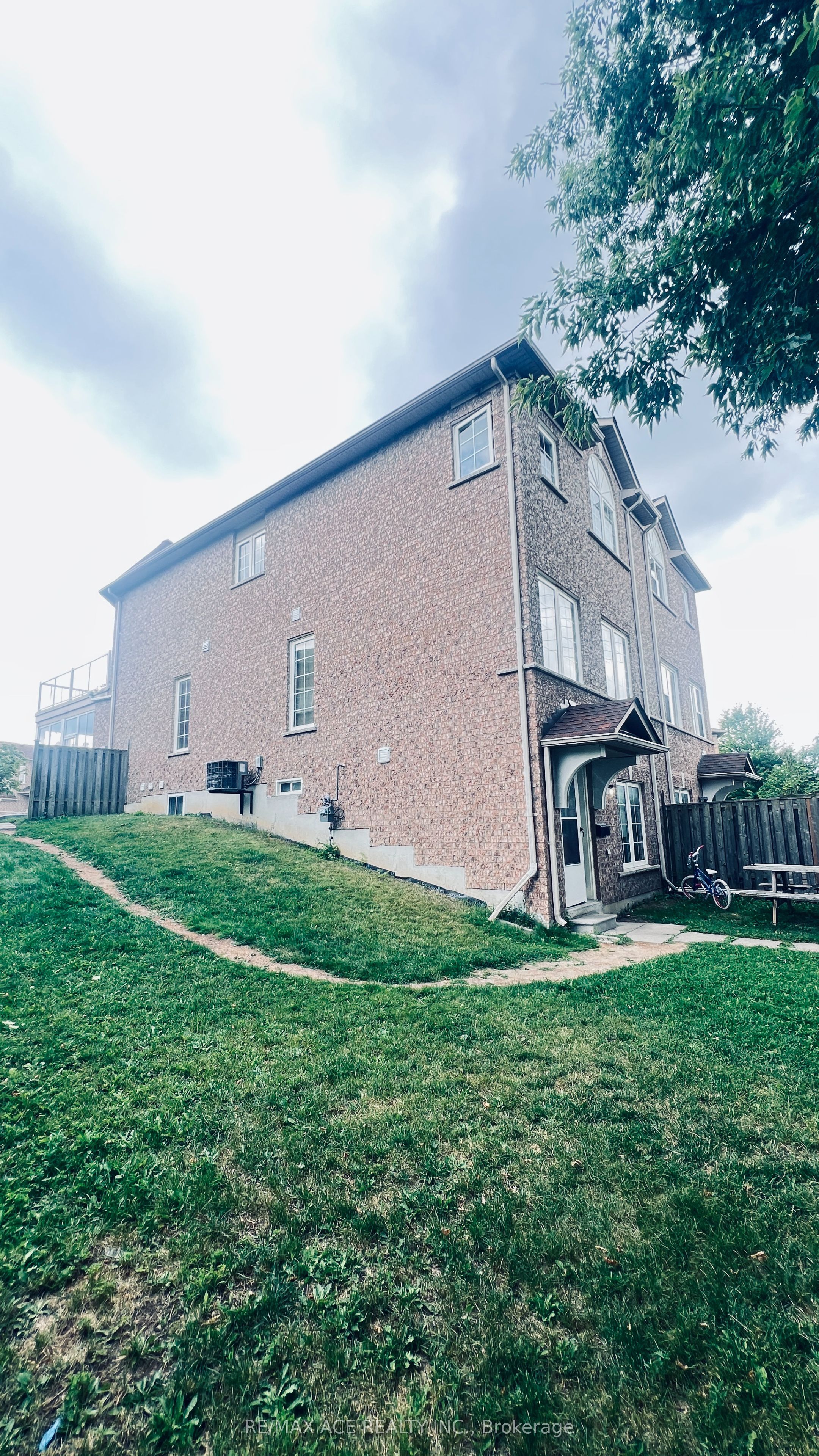 74 Mourning Dove Crescent Property Photo 16