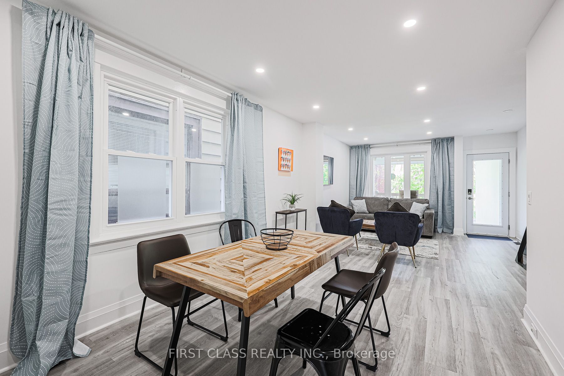 53 Aldridge Avenue Property Photo 6