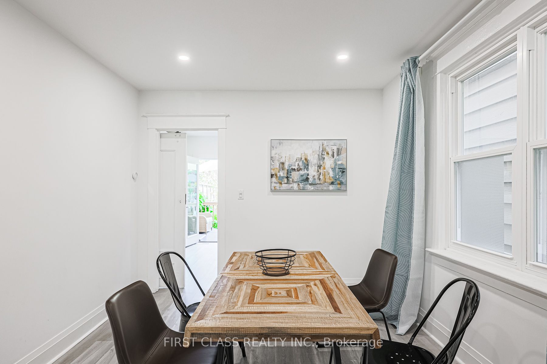 53 Aldridge Avenue Property Photo 7