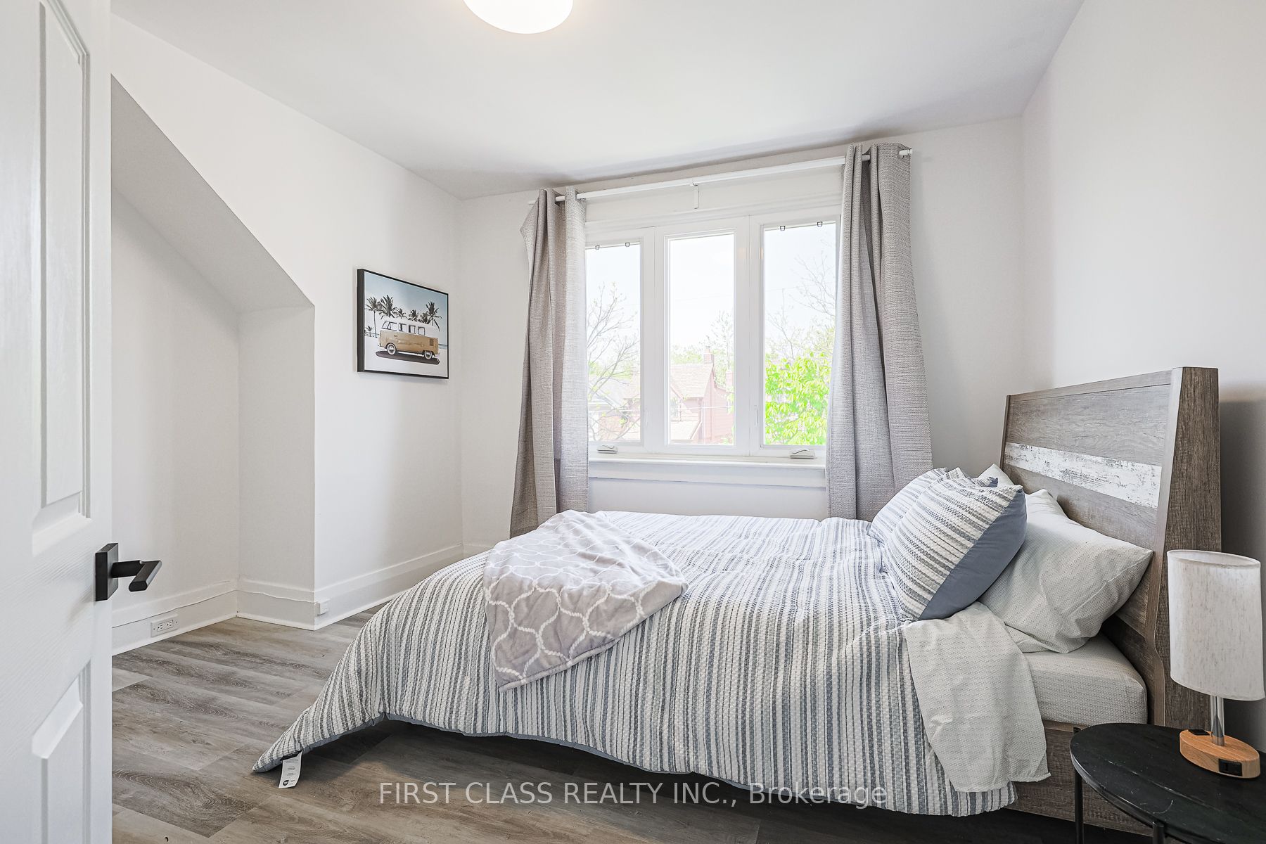 53 Aldridge Avenue Property Photo 18