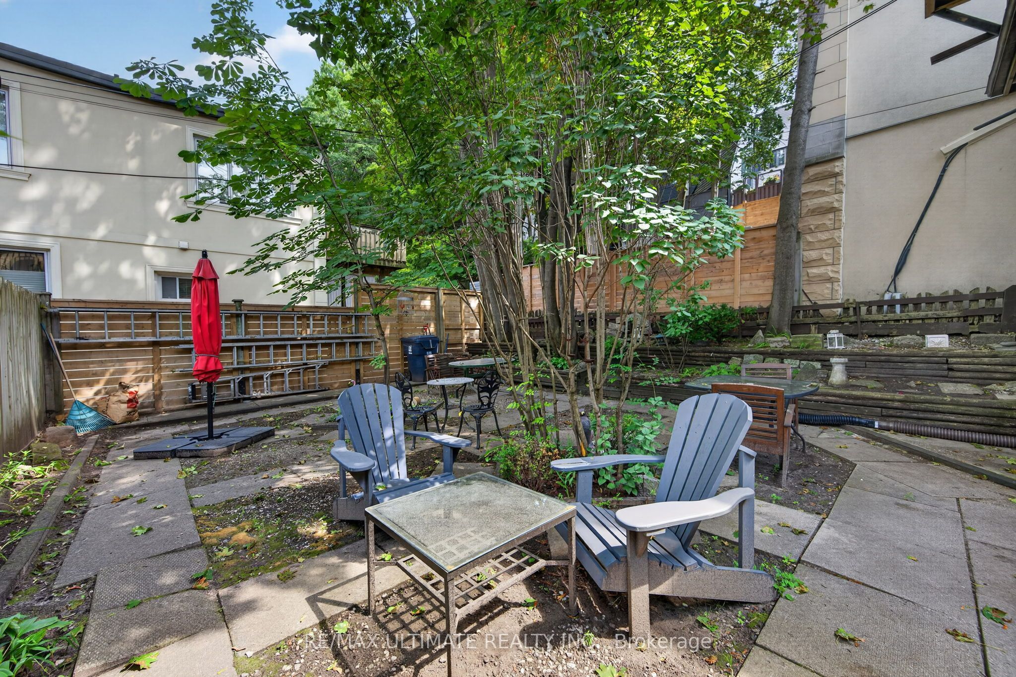 2360 Queen Street E 3 Property Photo 21