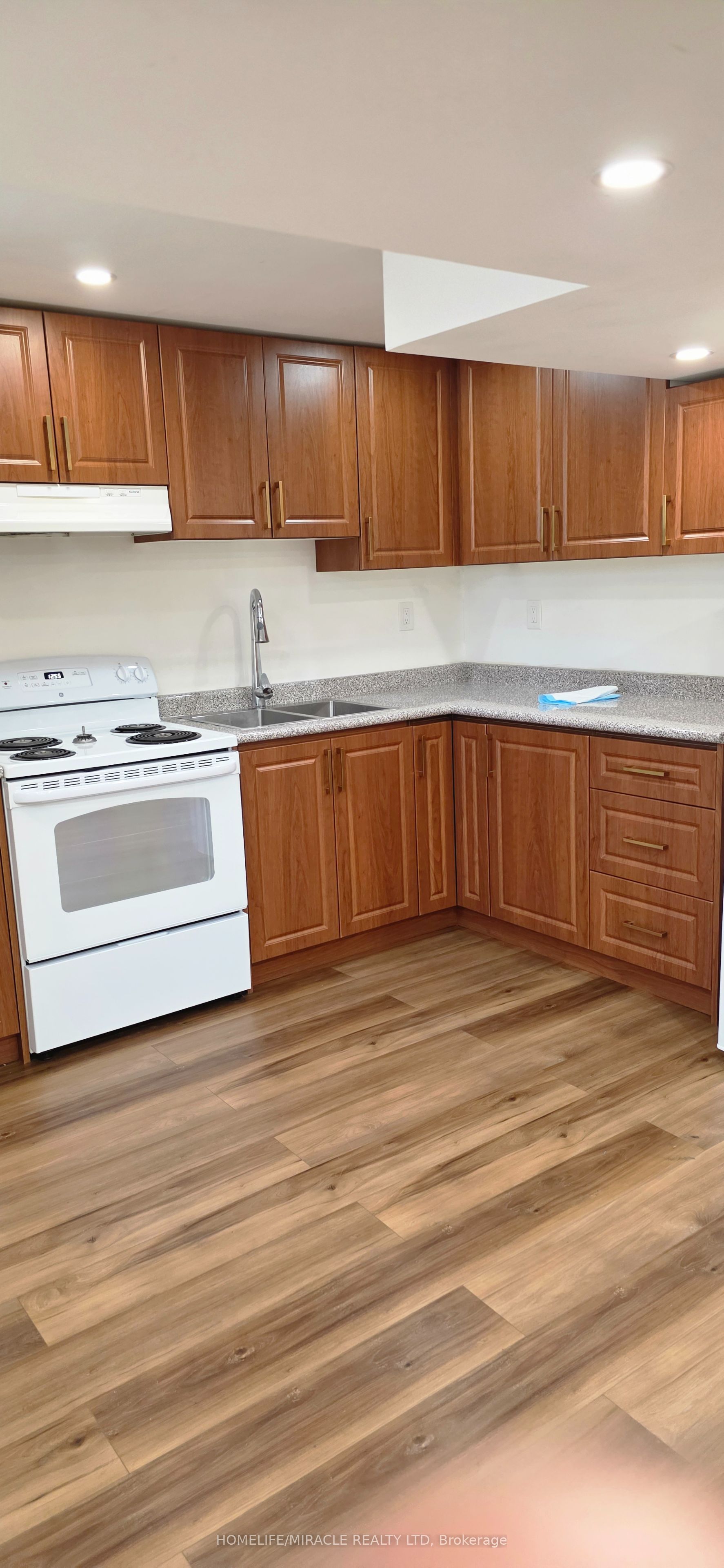 46 Cavehill Crescent Basement Property Photo 11