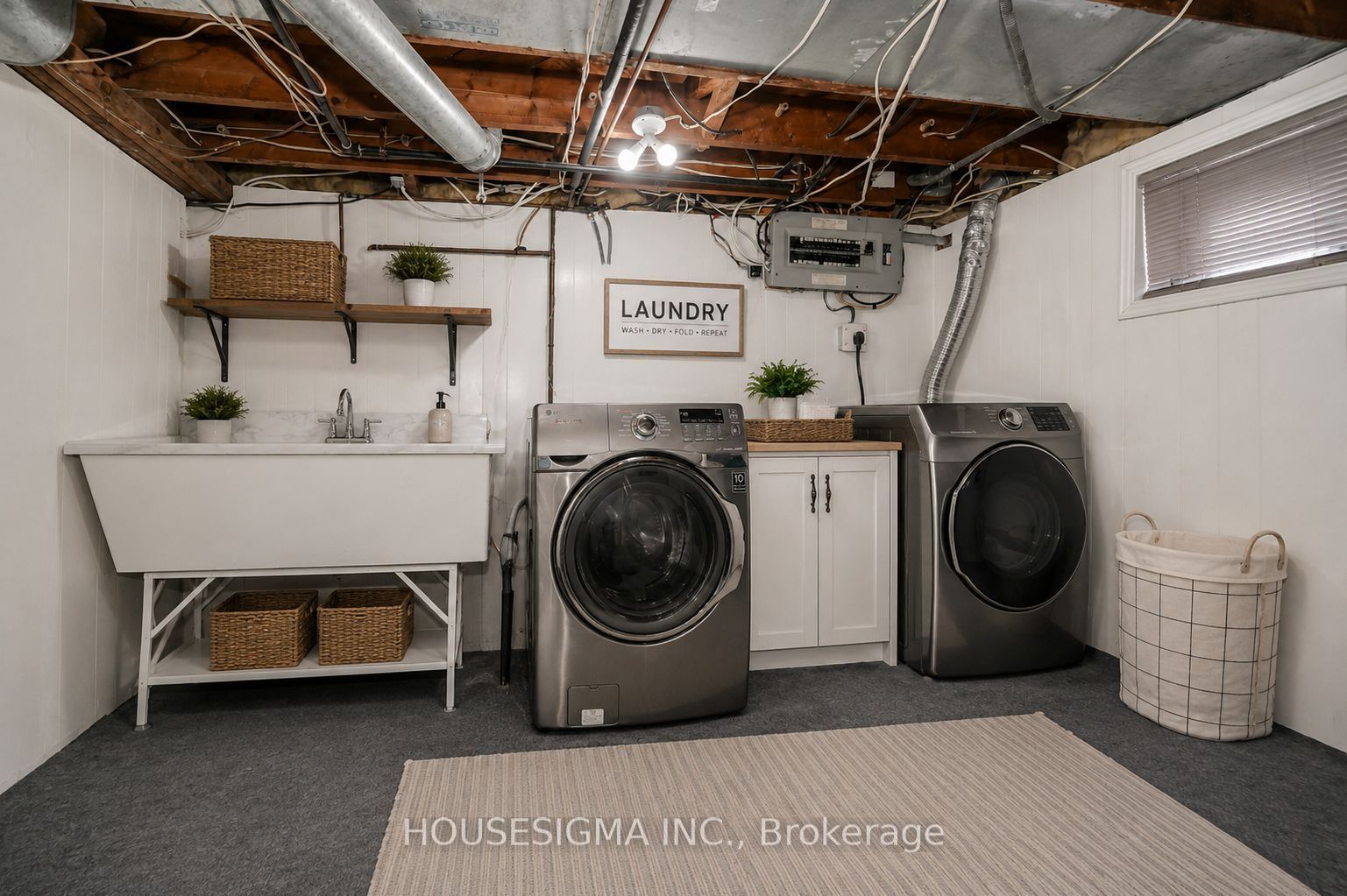 93 Brock Street W Property Photo 37