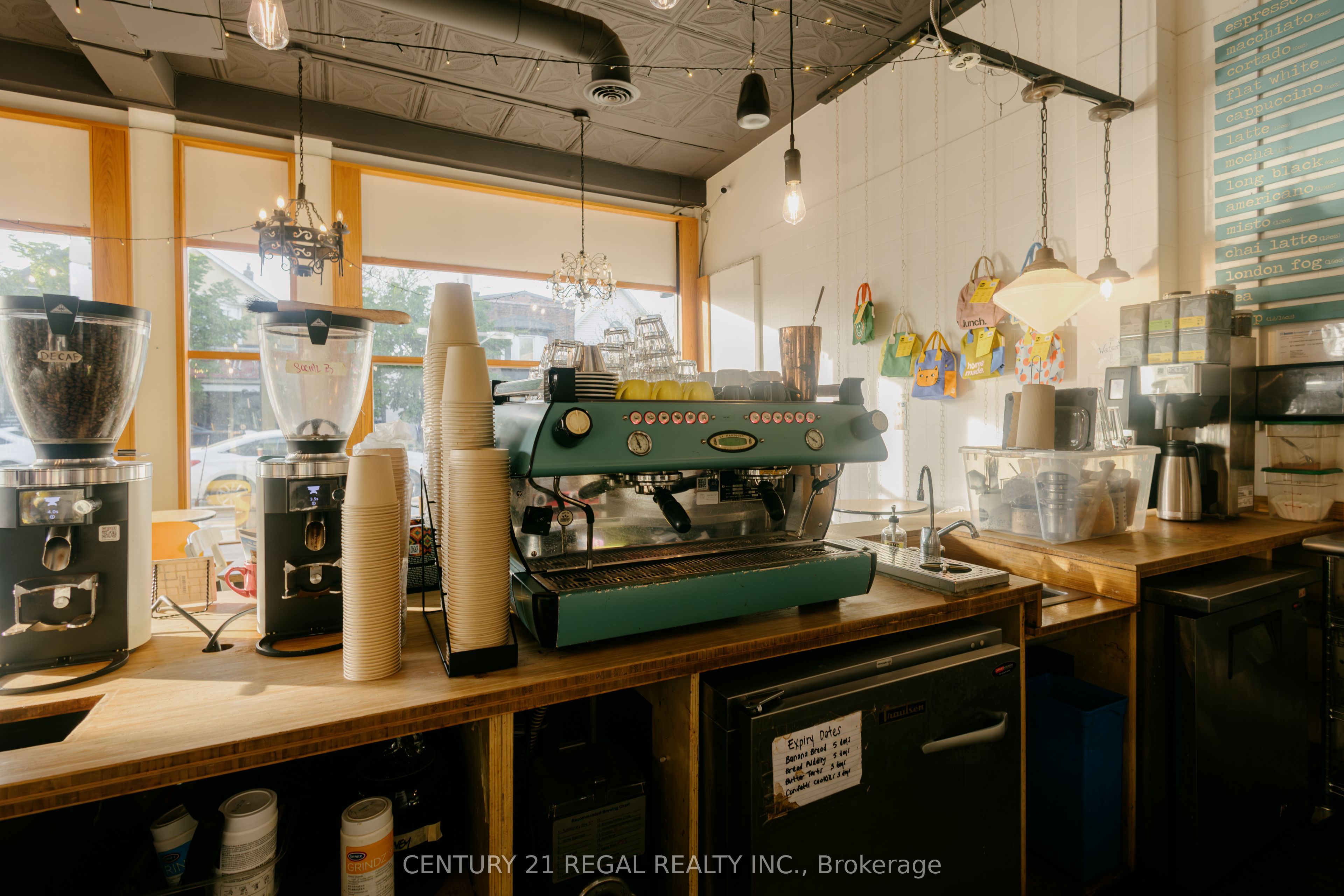 2165 Danforth Avenue Property Photo 13