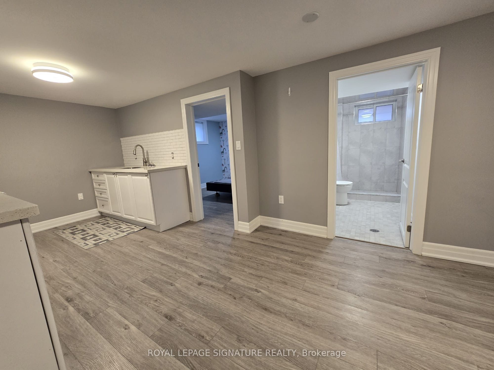 141 Phillip Avenue Lower Property Photo 10
