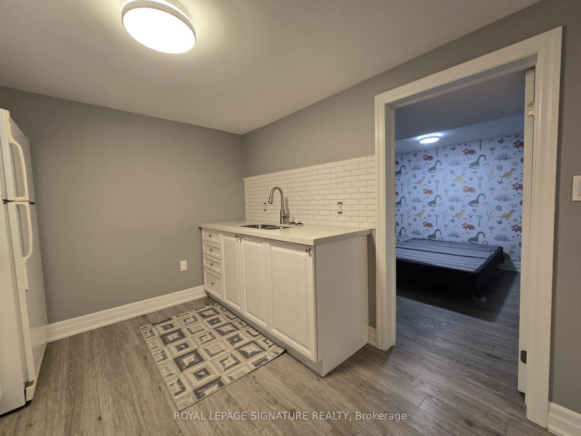 141 Phillip Avenue Lower Property Photo 11