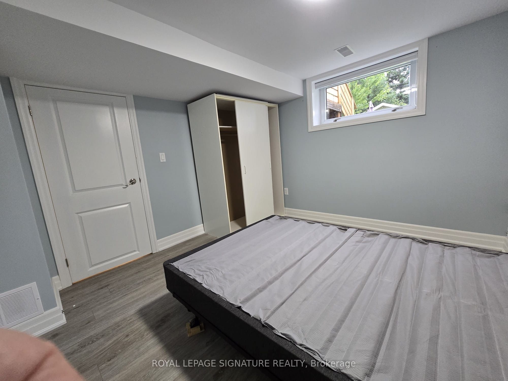 141 Phillip Avenue Lower Property Photo 13