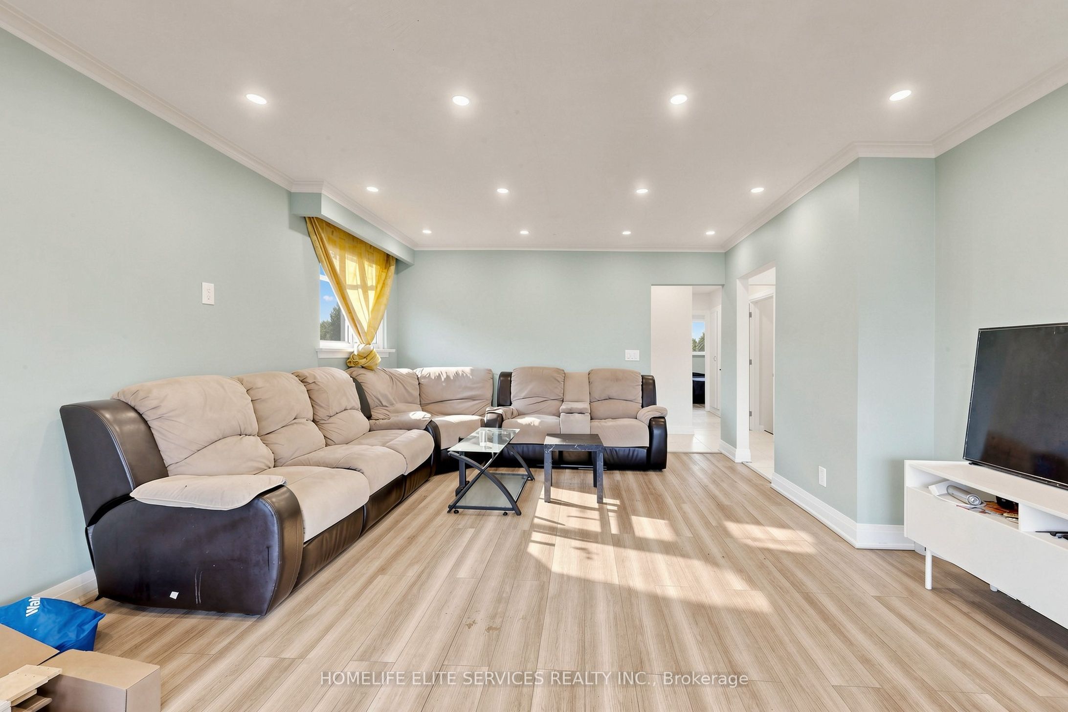 76 Gooderham Drive Property Photo 8