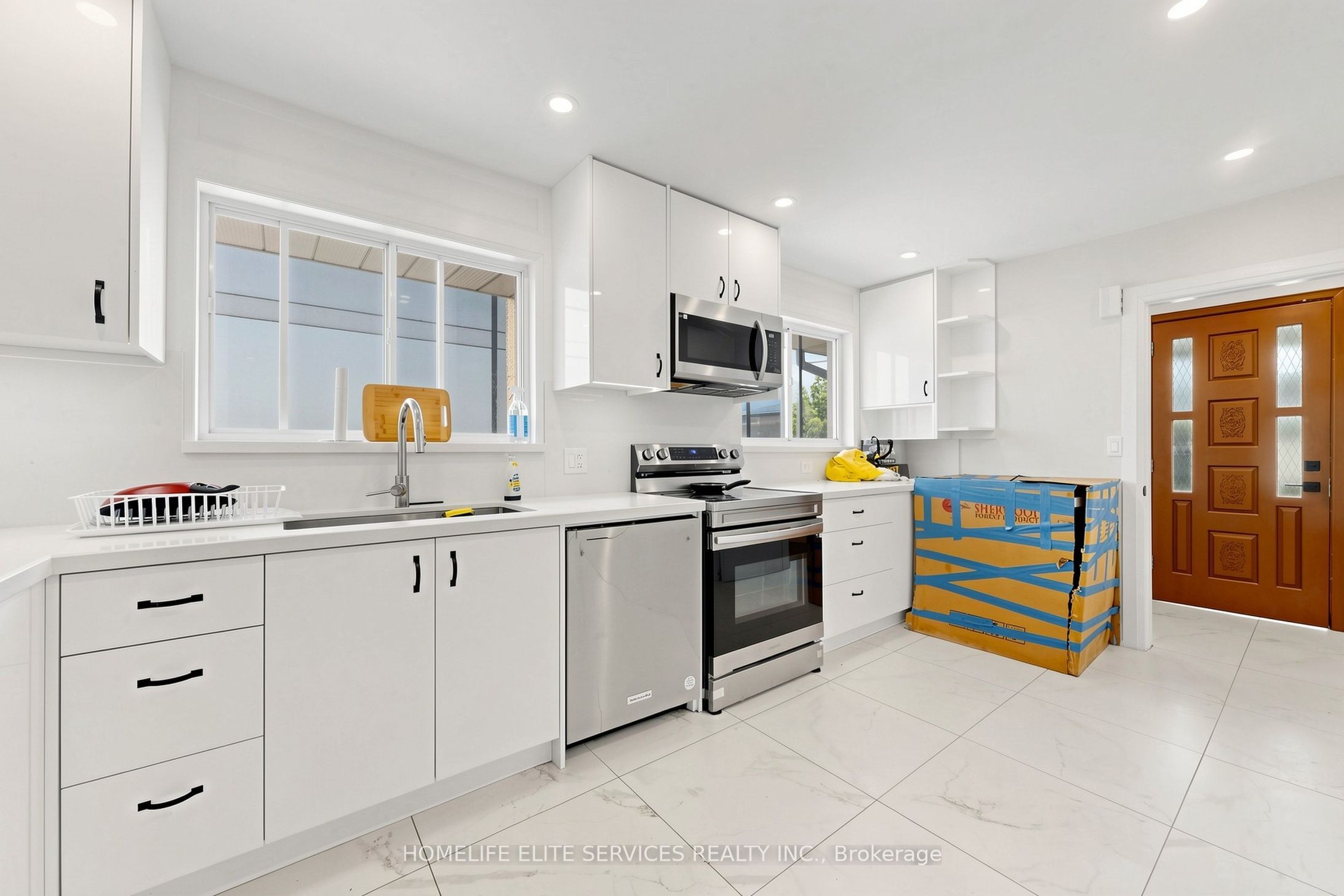 76 Gooderham Drive Property Photo 12