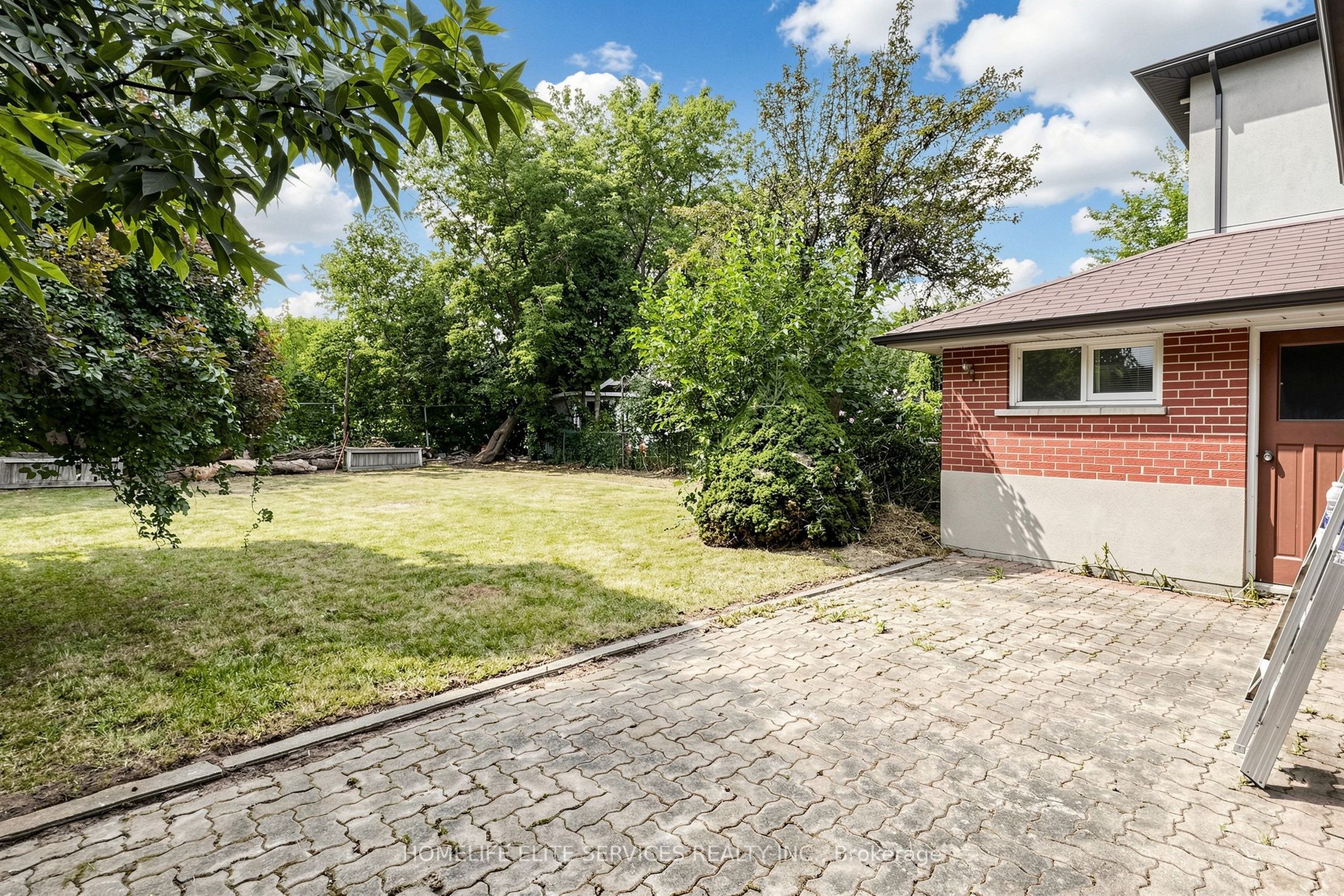 76 Gooderham Drive Property Photo 45