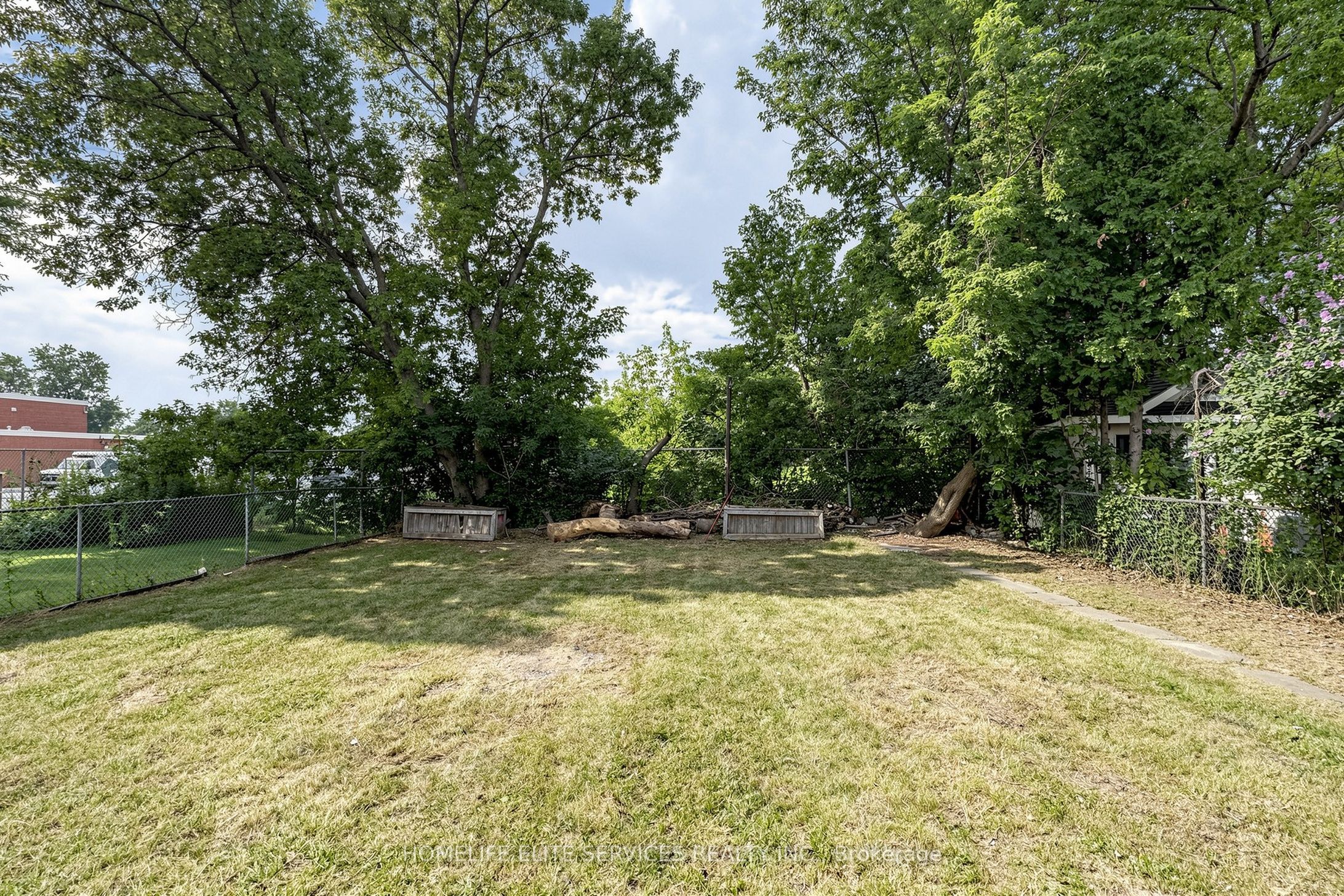 76 Gooderham Drive Property Photo 50