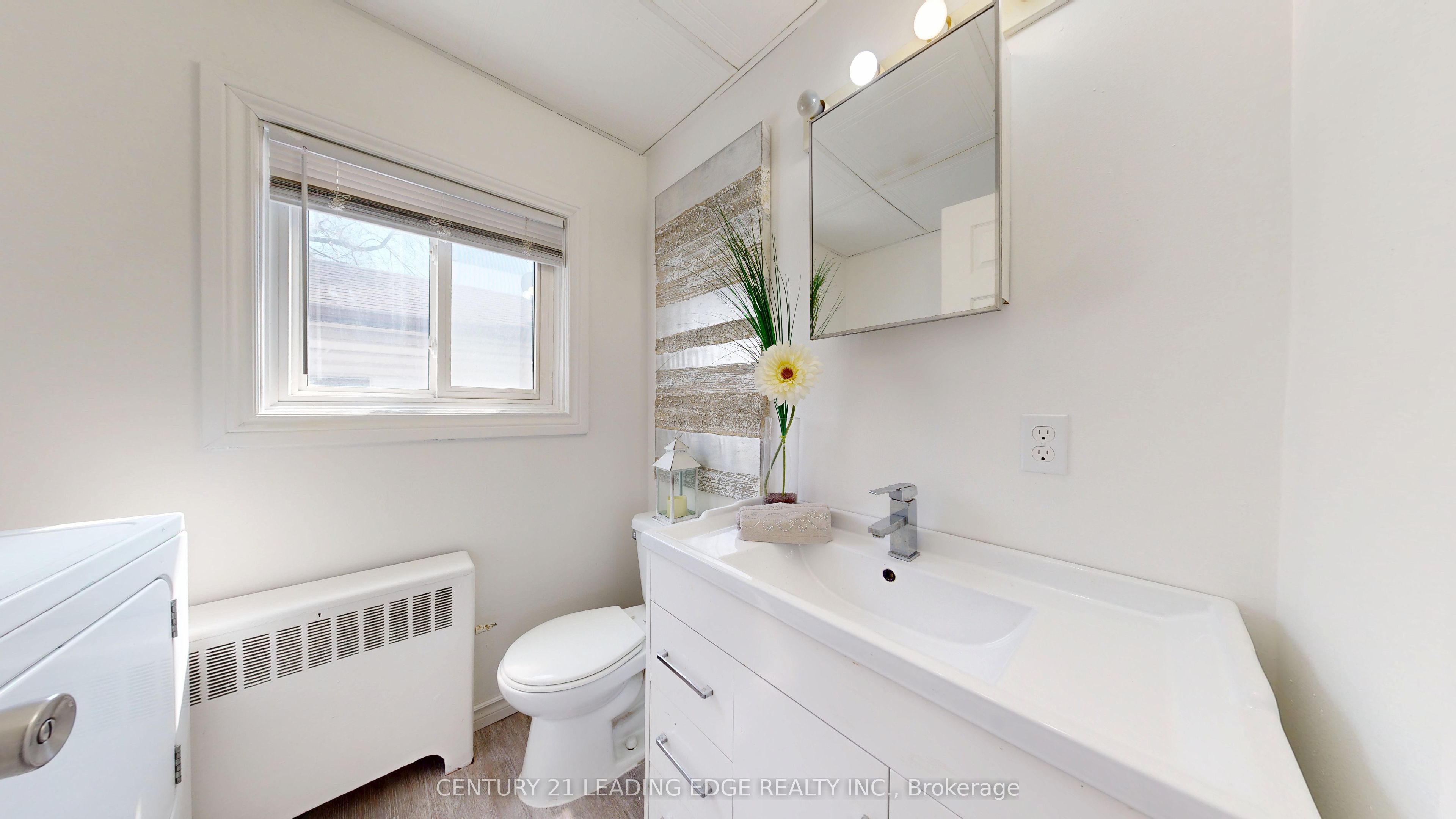 751 Gifford Street Property Photo 25