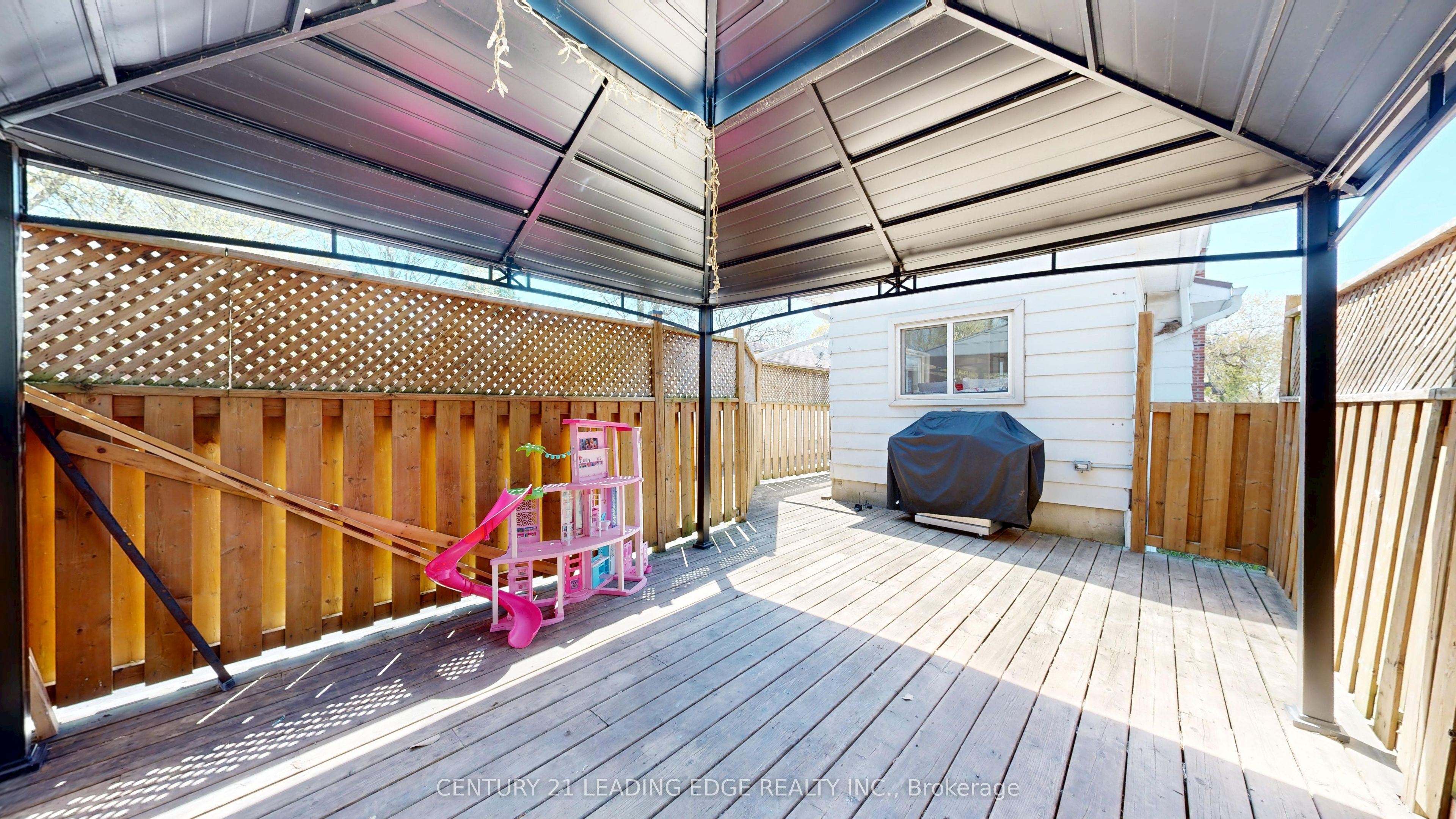 751 Gifford Street Property Photo 43