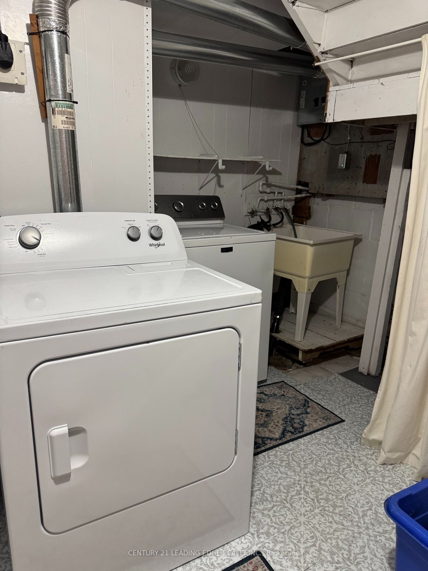 293 Oshawa Boulevard N Property Photo 11