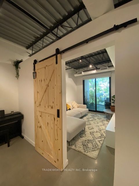 862 Pape Avenue 3 Property Photo 6