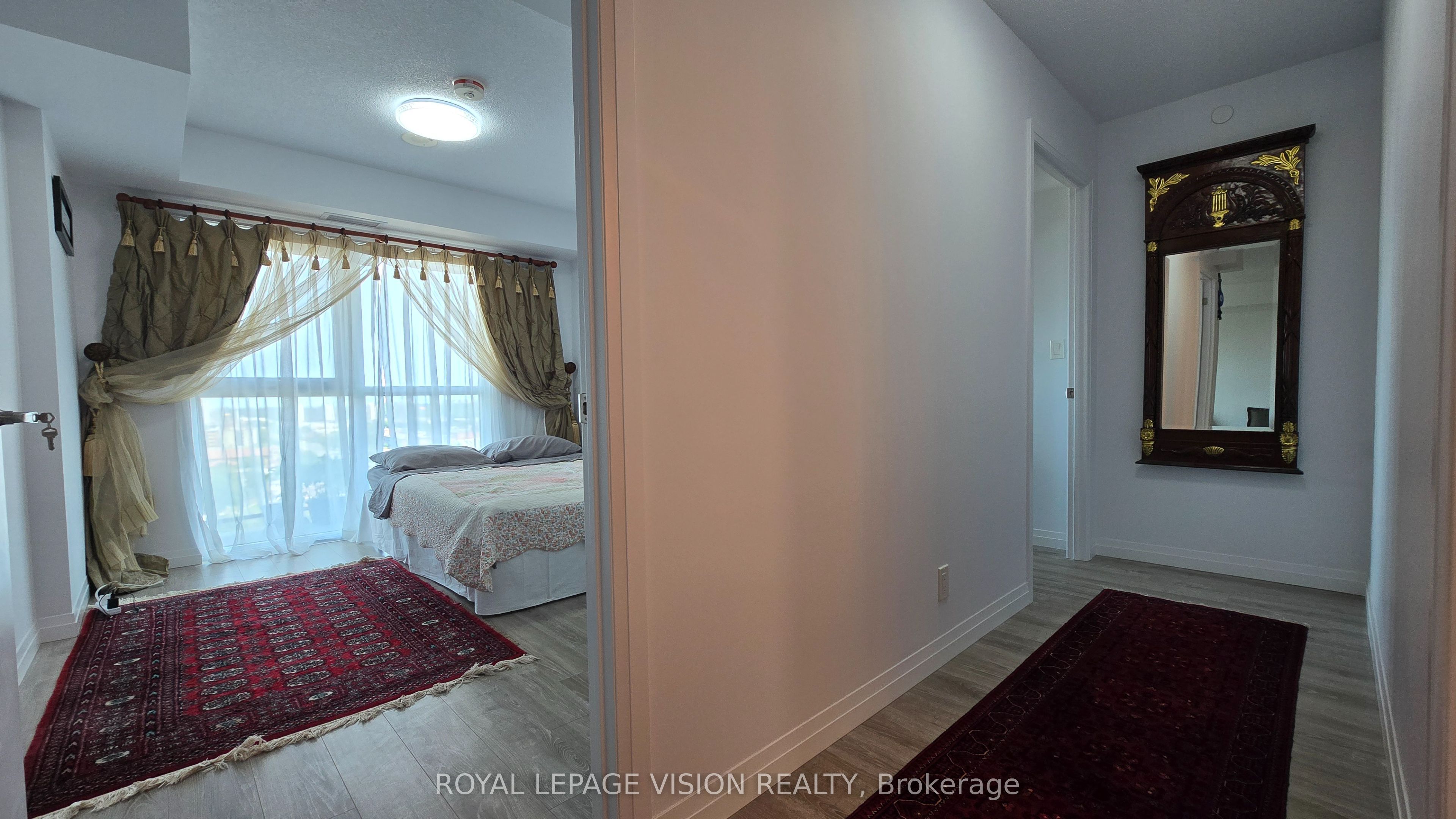 2150 Lawrence Avenue E 1812 Property Photo 5