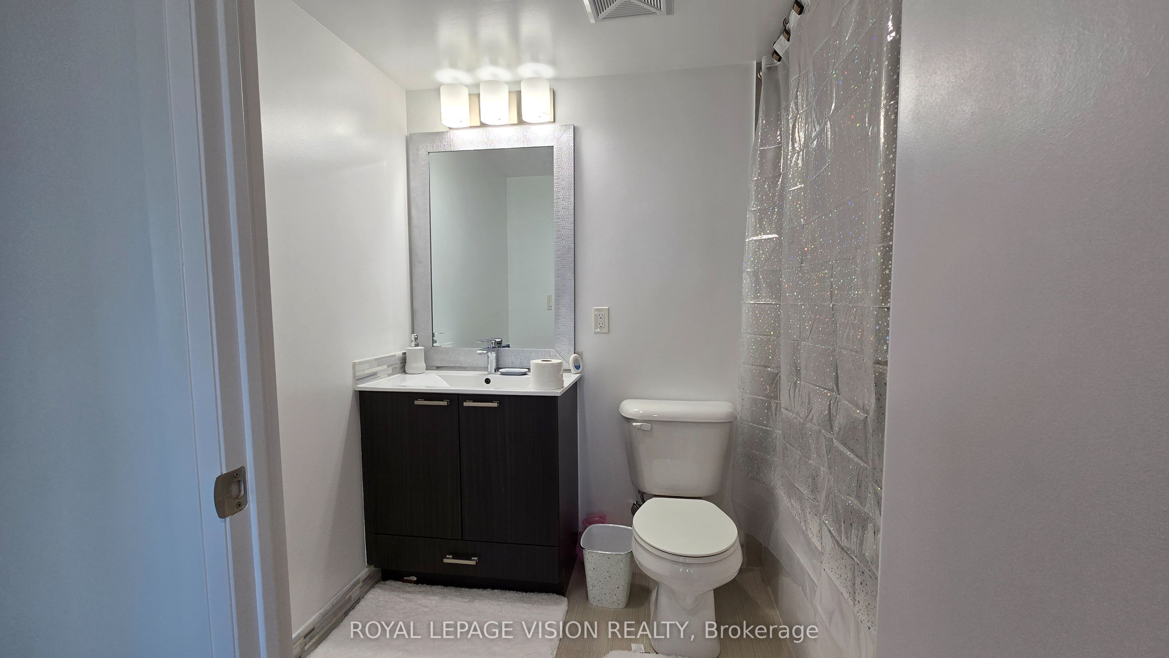 2150 Lawrence Avenue E 1812 Property Photo 11