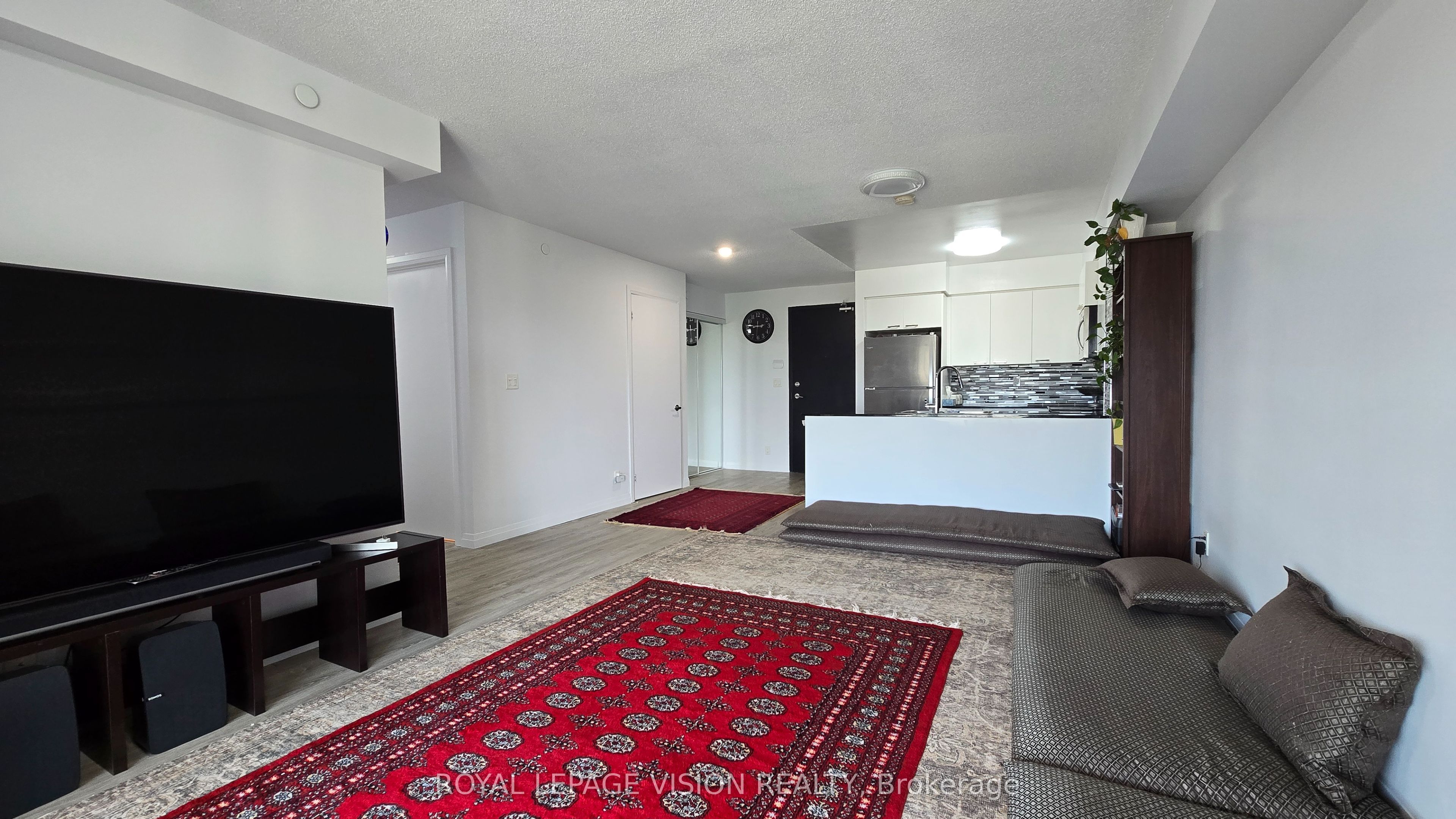 2150 Lawrence Avenue E 1812 Property Photo 19