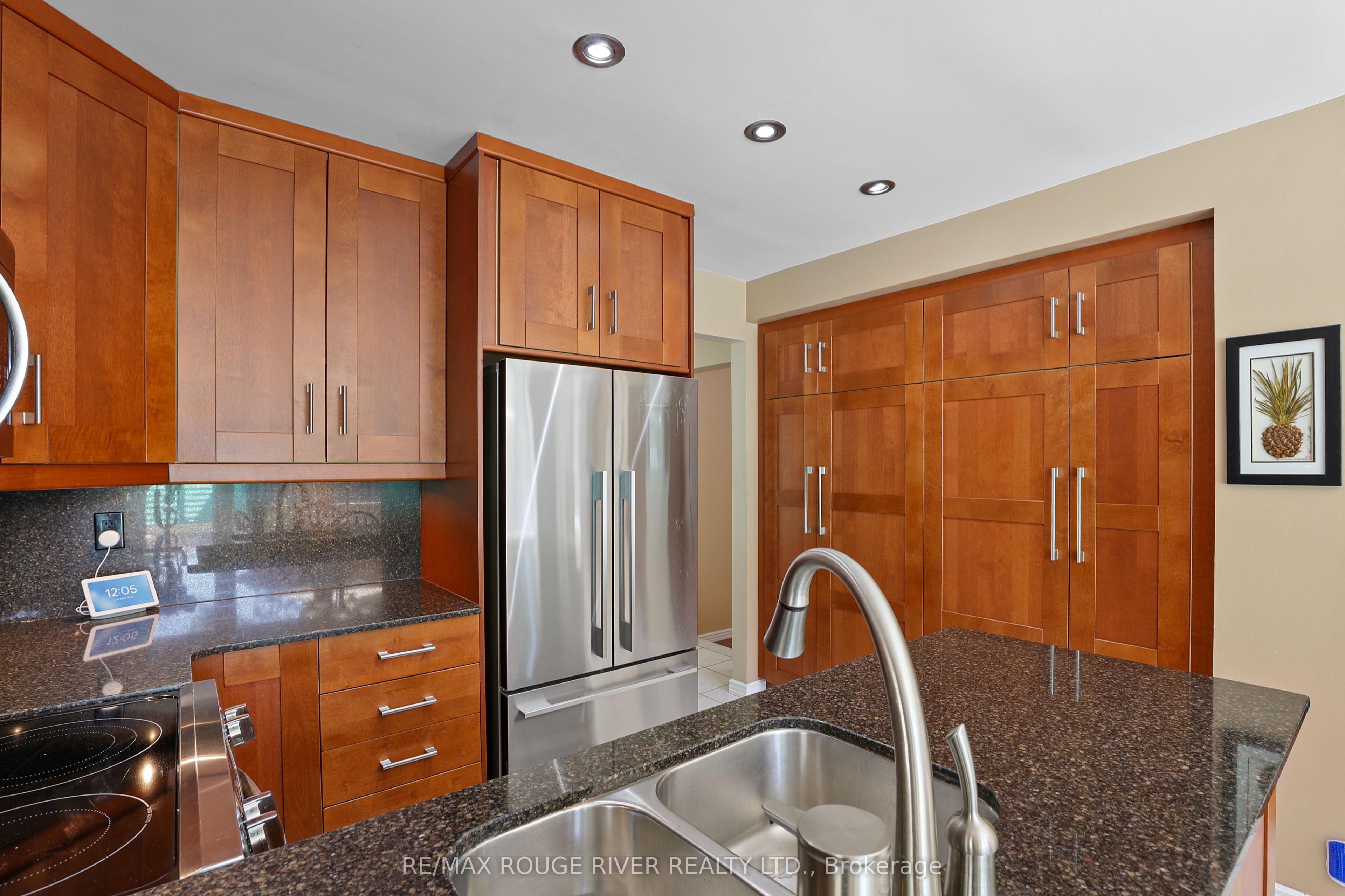 11 Canmore Boulevard Property Photo 9