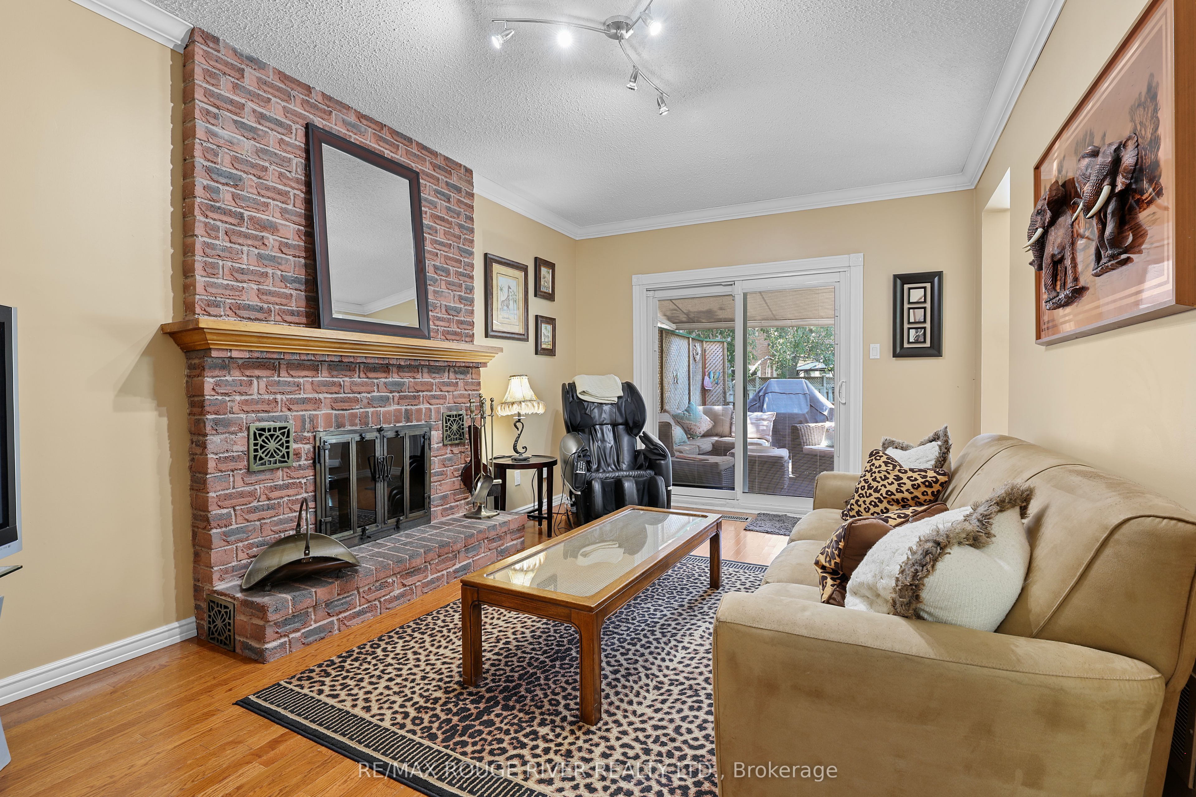 11 Canmore Boulevard Property Photo 16