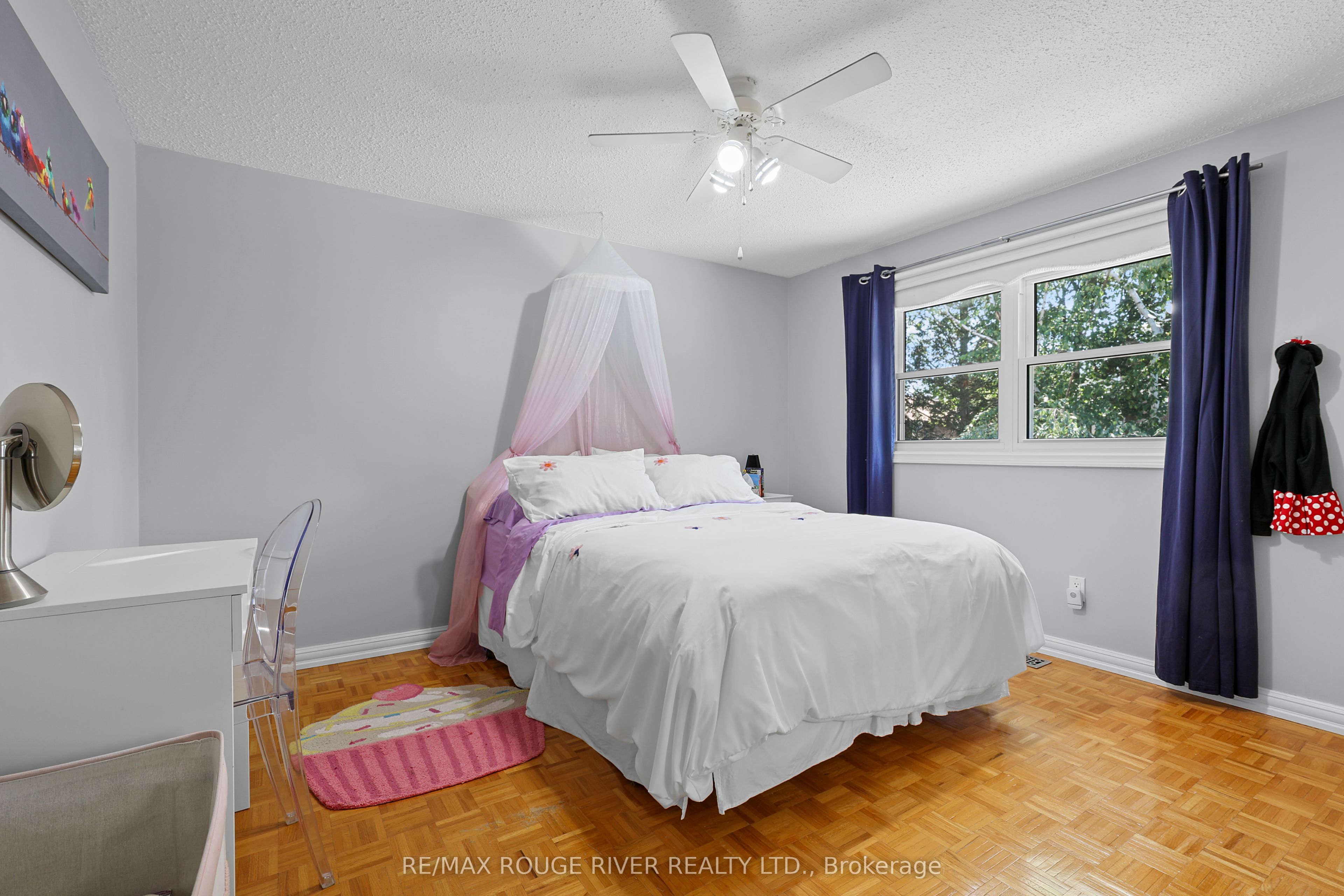 11 Canmore Boulevard Property Photo 28