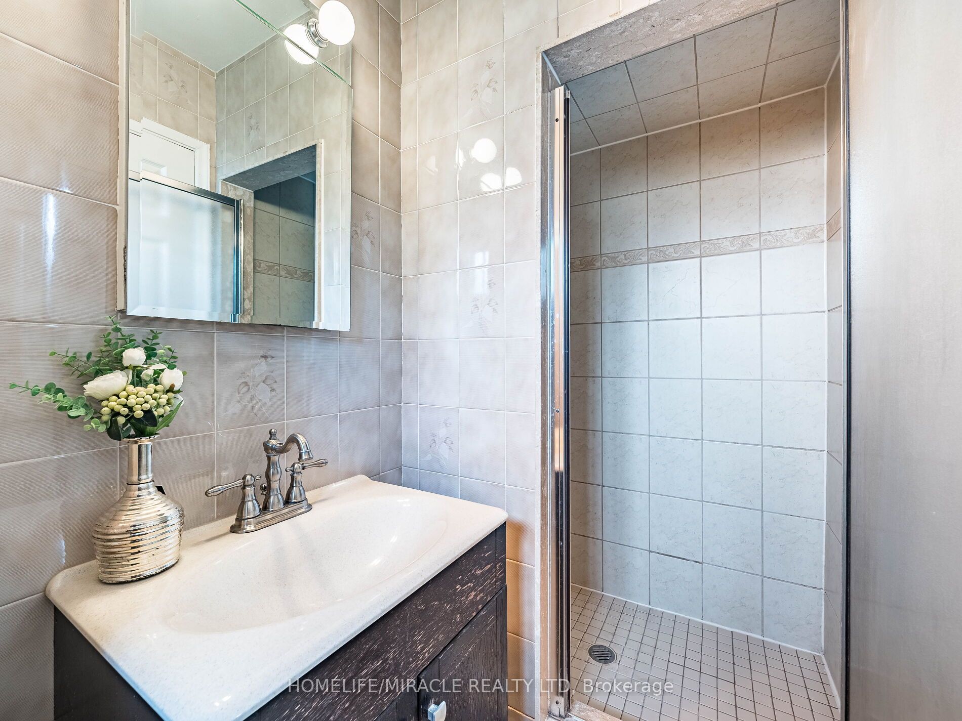 7 Chapais Crescent Property Photo 10