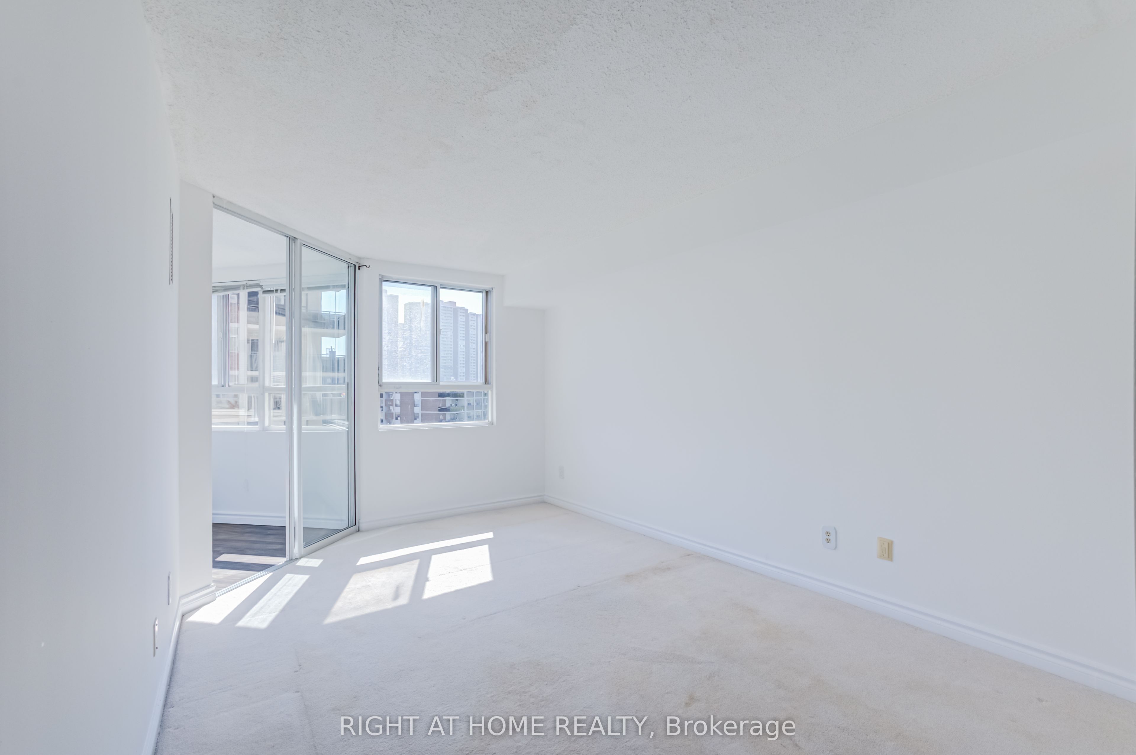 4 Park Vista Drive 912 Property Photo 19