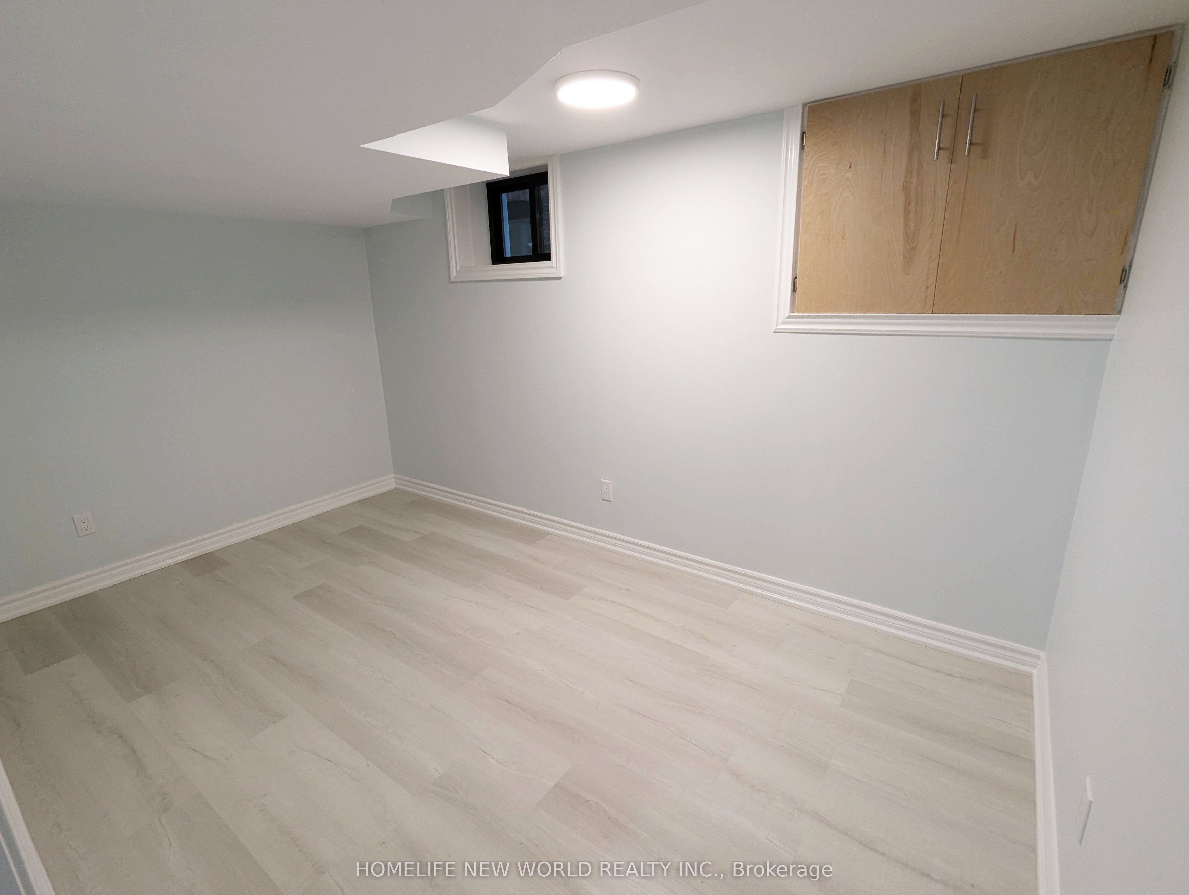 90 Oakvale Avenue Lower Property Photo 5