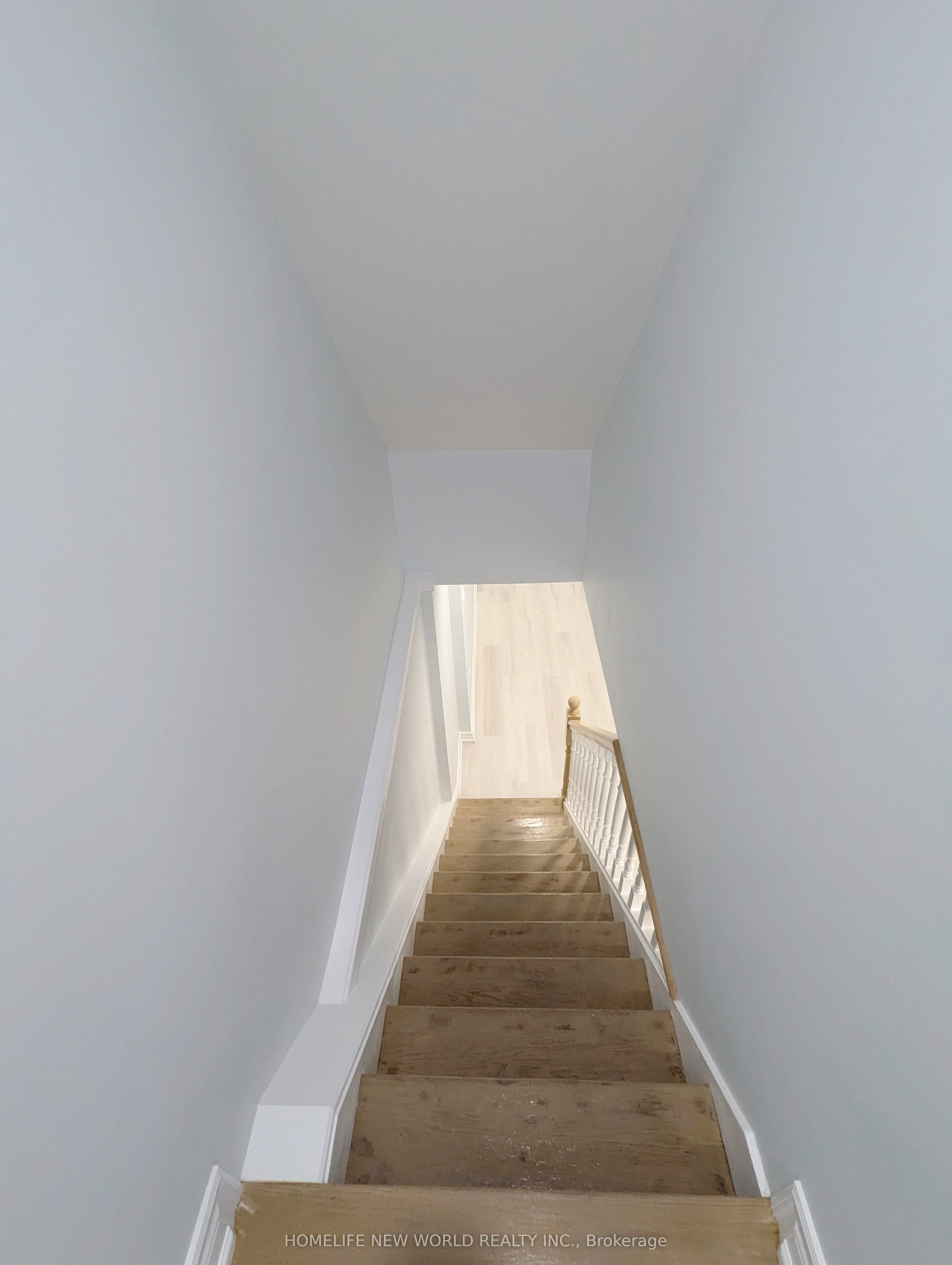 90 Oakvale Avenue Lower Property Photo 15