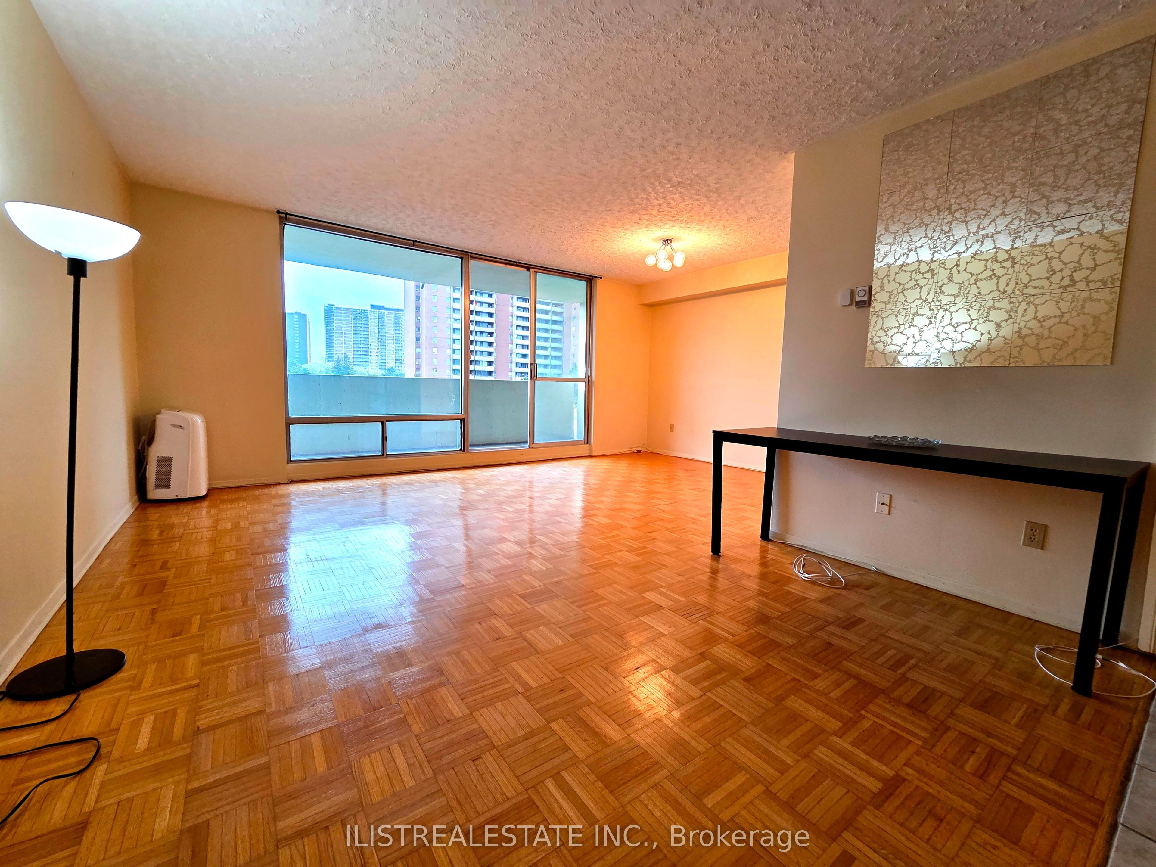 5 Massey Square 407 Property Photo 5