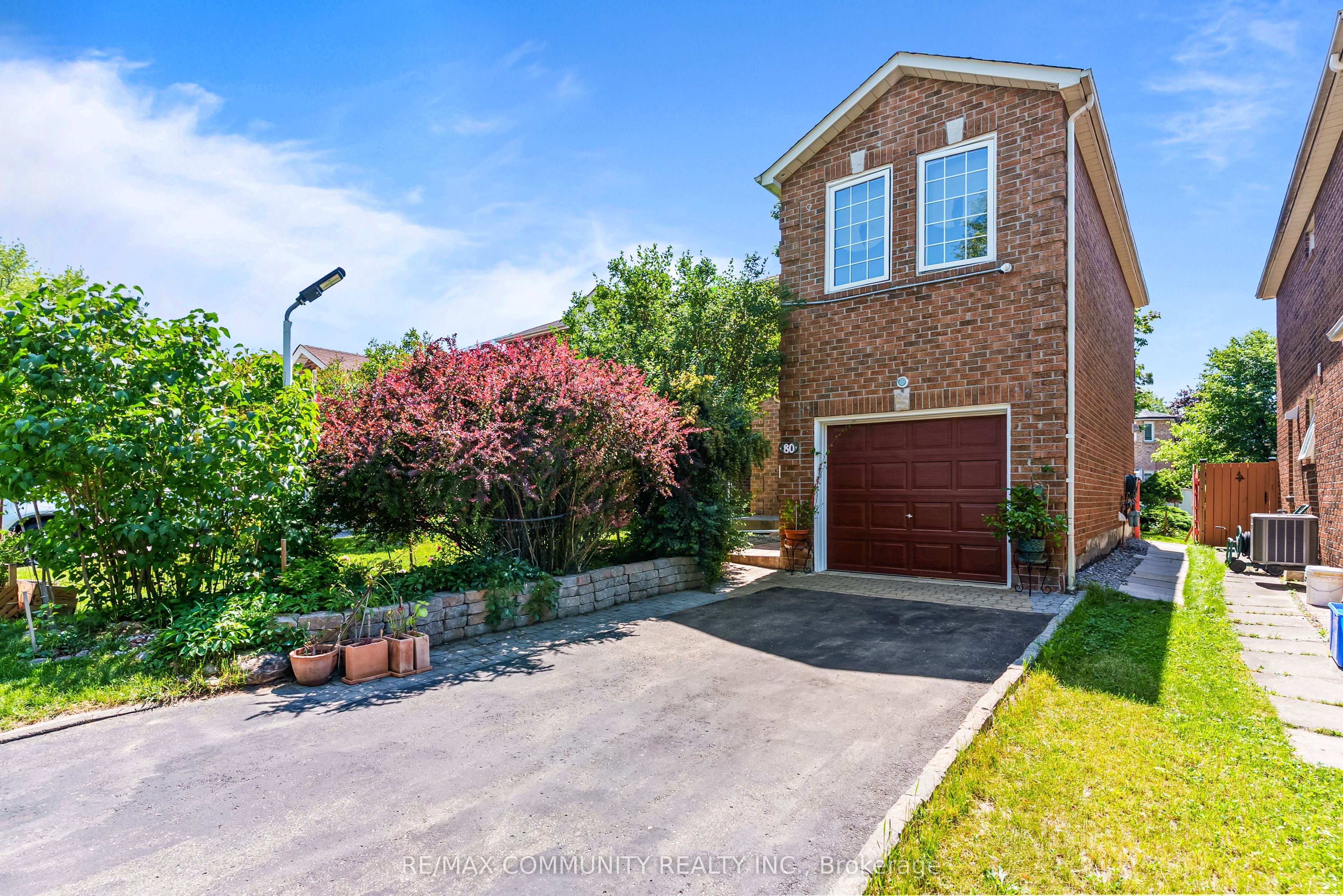 80 Brockman Crescent Property Photo 2