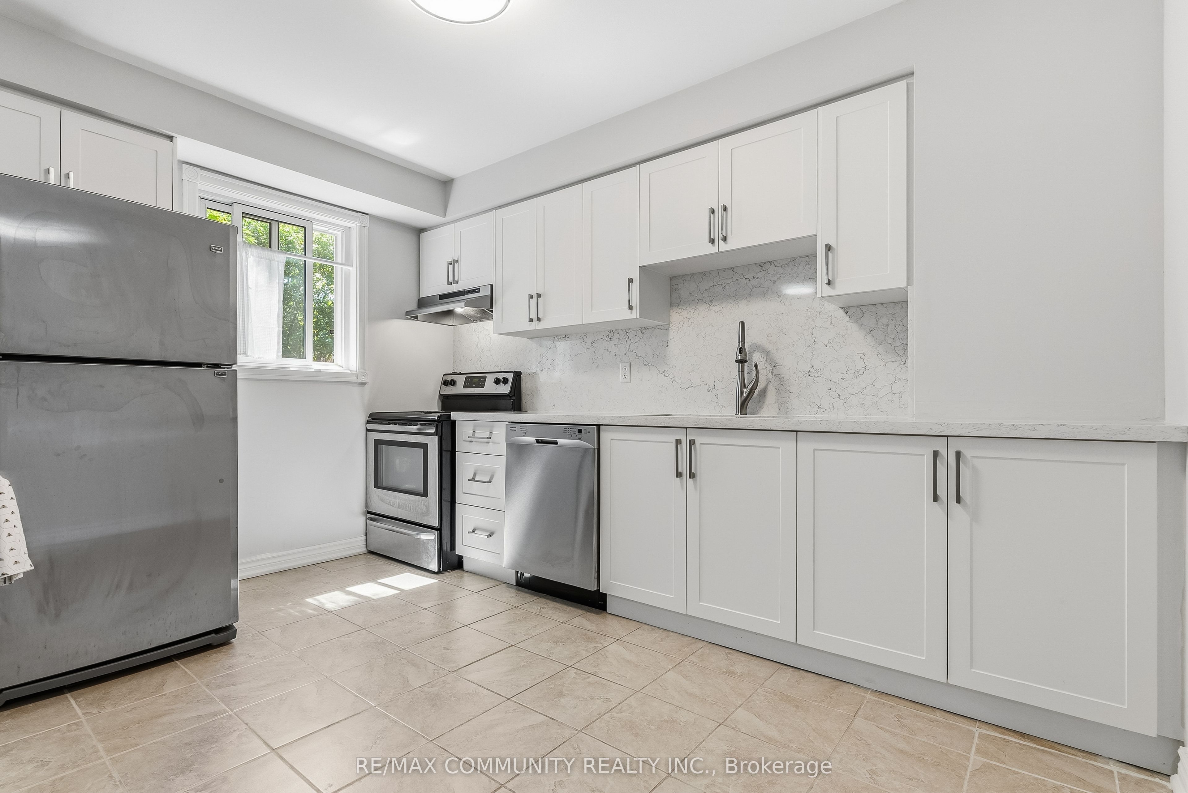 80 Brockman Crescent Property Photo 9