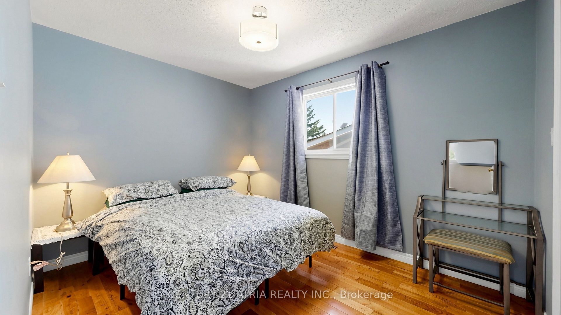 102 Huntington Crescent Property Photo 32