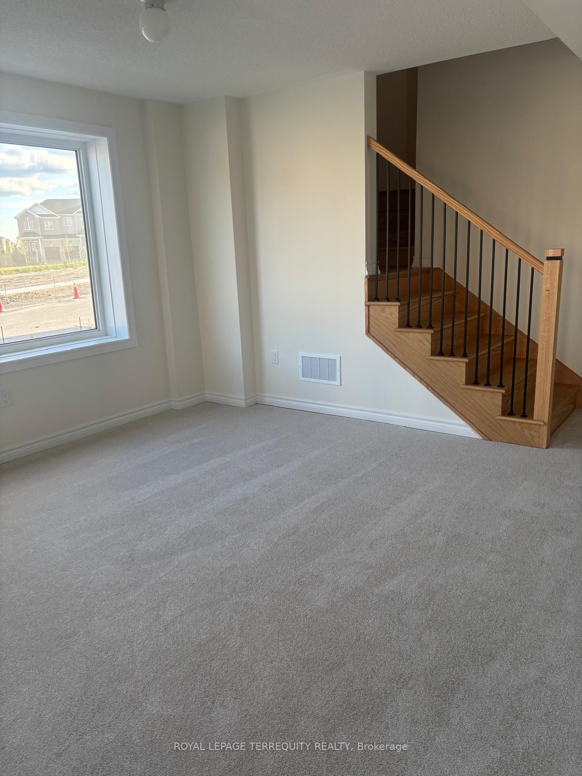 2540 Hibiscus Drive Property Photo 13